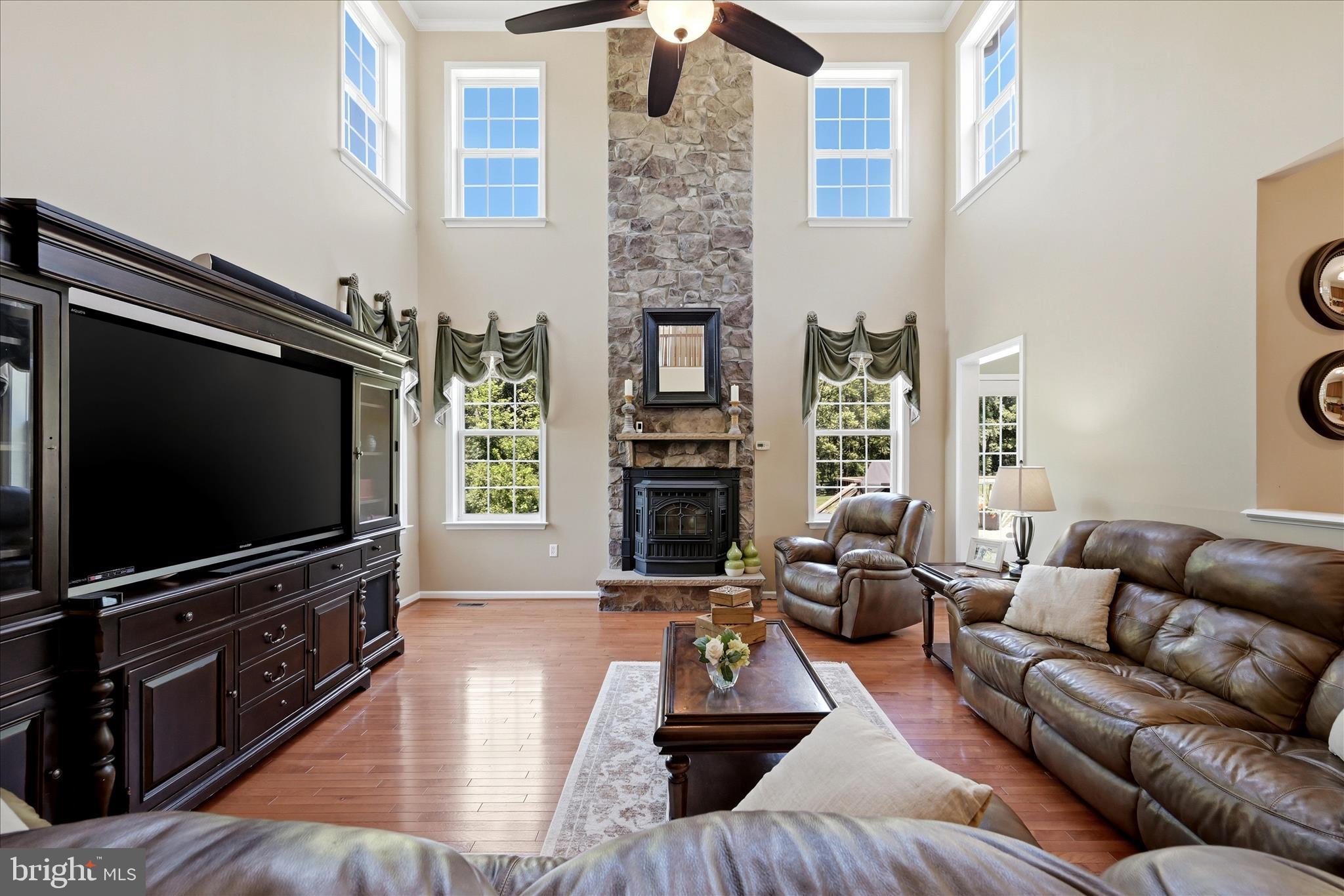 CHIMNEY HILL ESTATES - Residential