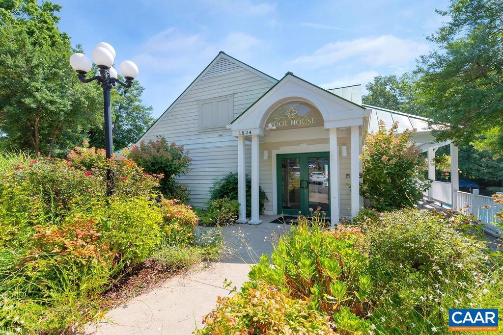 FOREST LAKES SOUTH - Residential