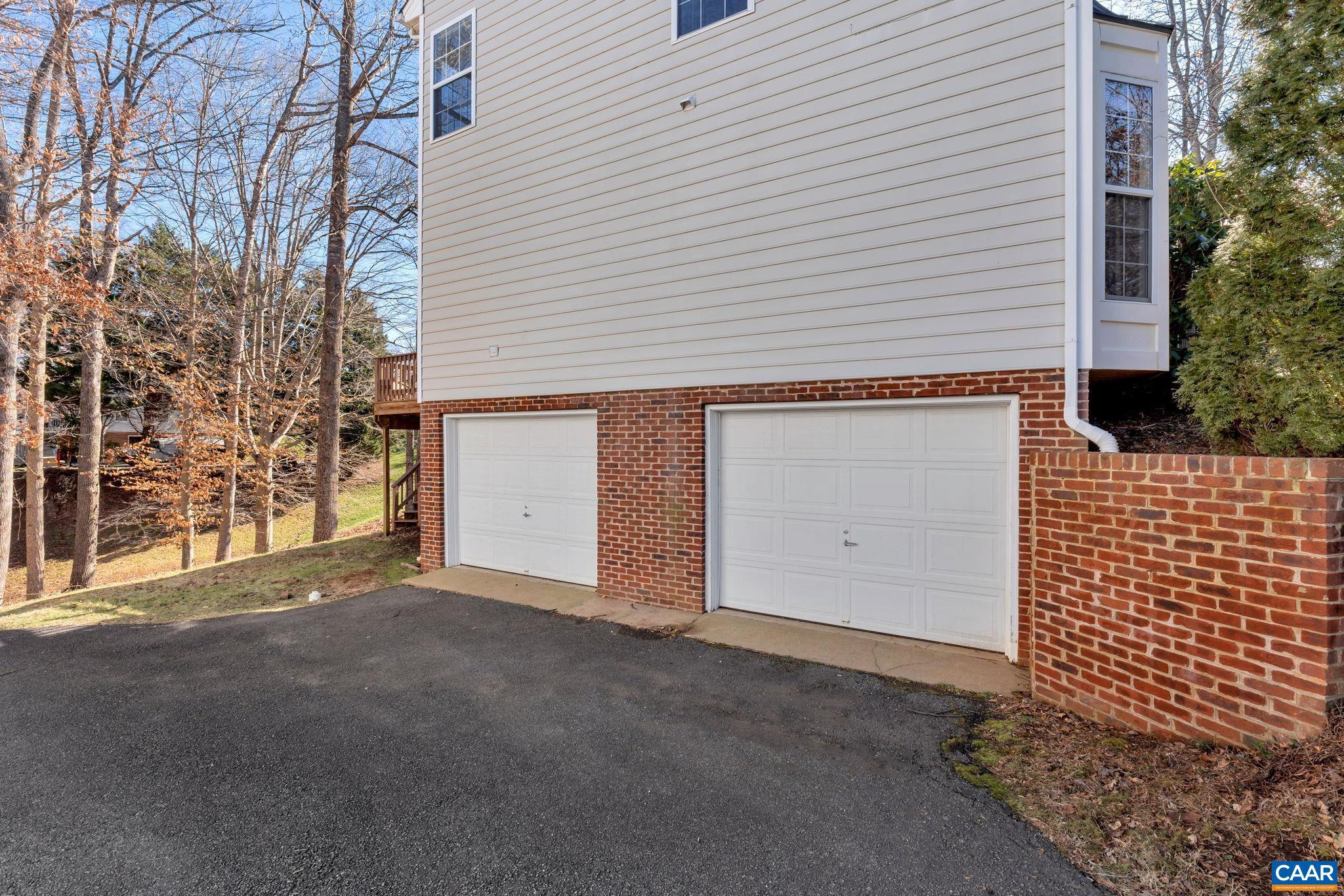 FOREST LAKES SOUTH - Residential