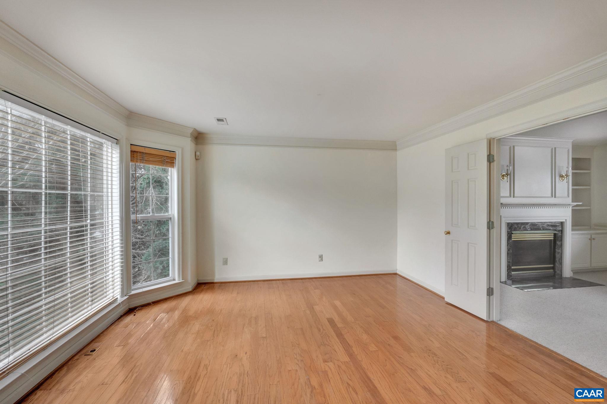 FOREST LAKES SOUTH - Residential