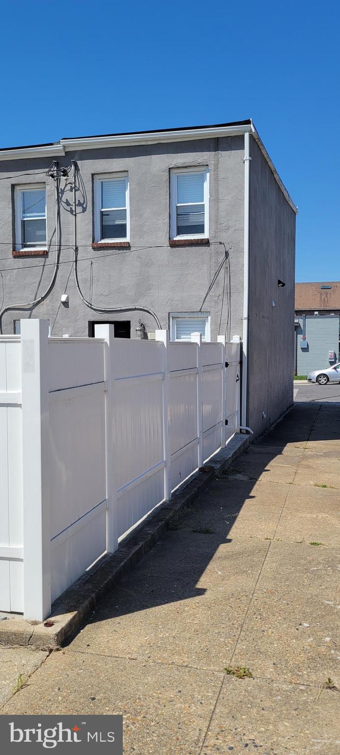 BIDDLE STREET - Residential