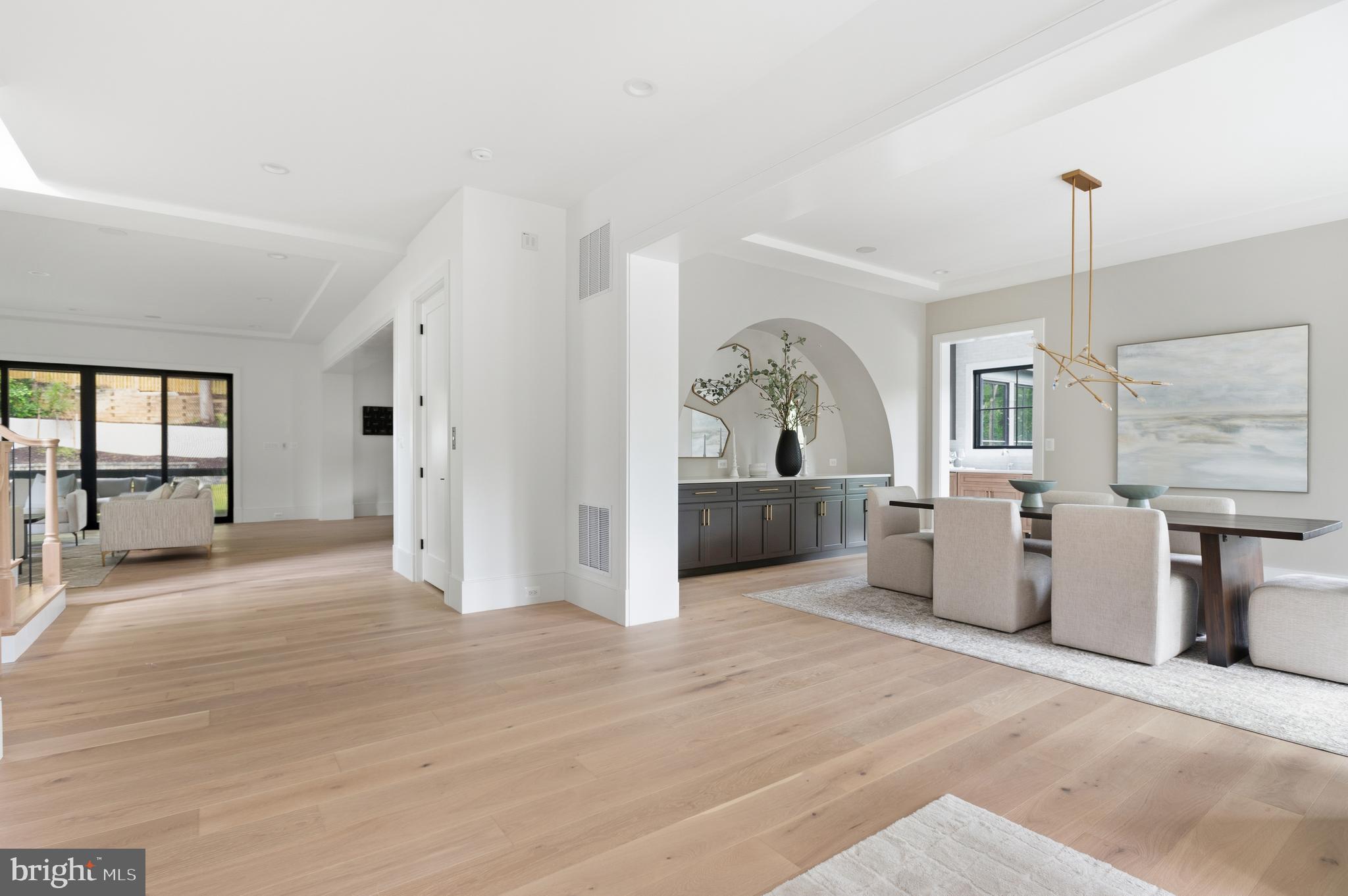 COUNTRY CLUB HILLS - Residential