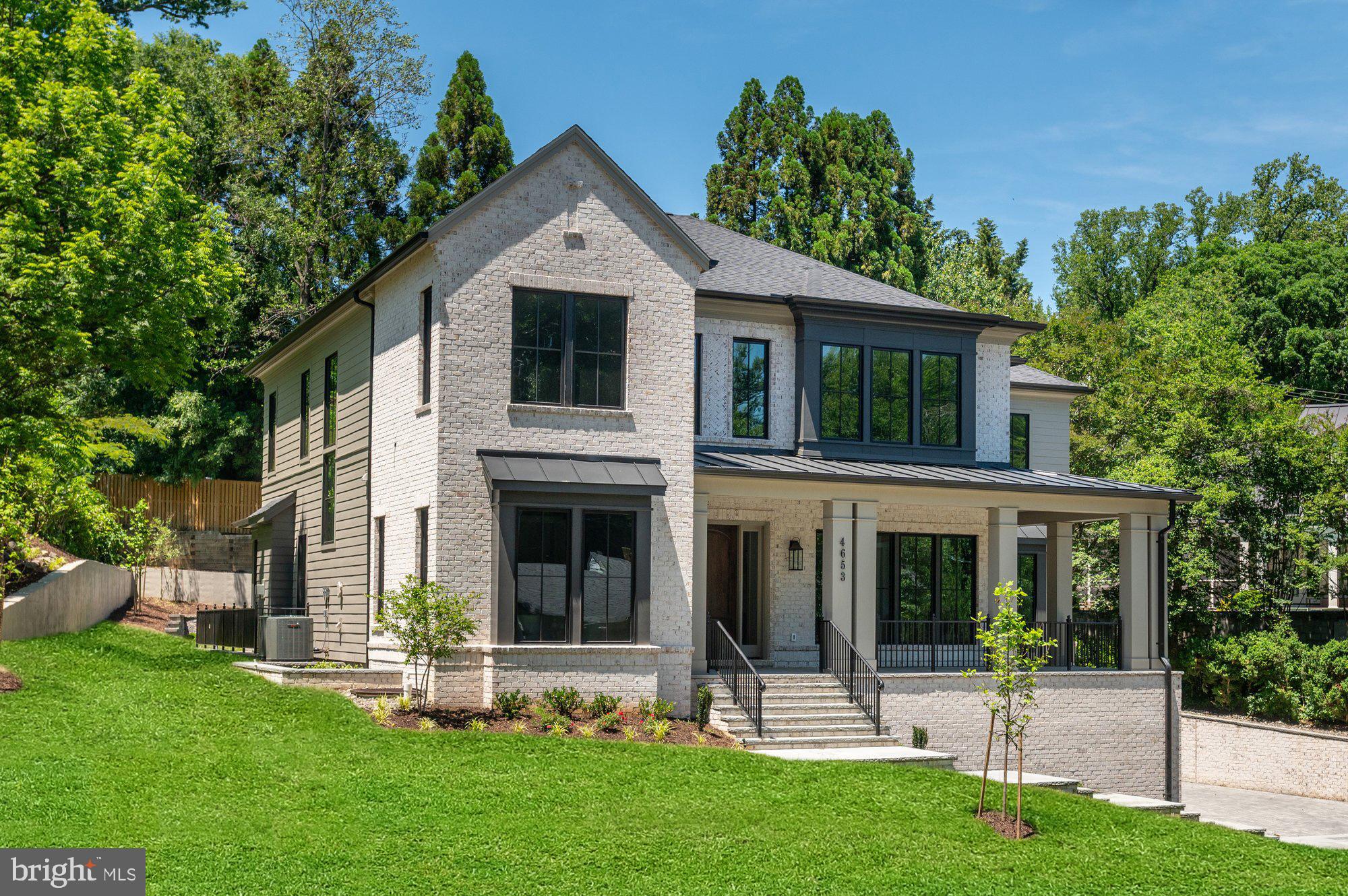 COUNTRY CLUB HILLS - Residential