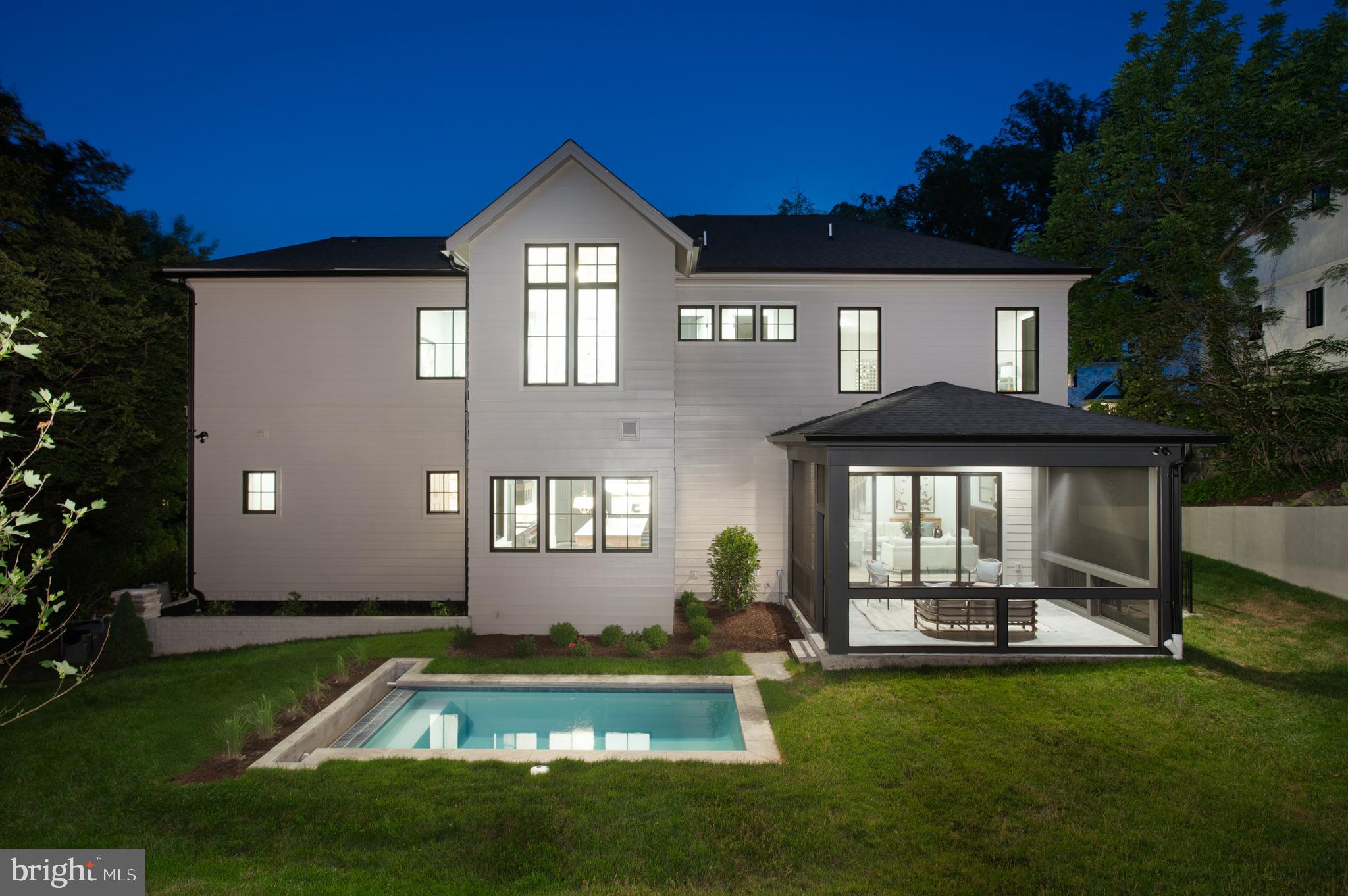 COUNTRY CLUB HILLS - Residential