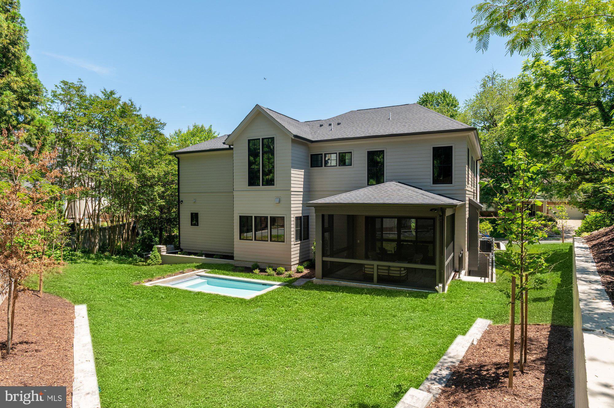 COUNTRY CLUB HILLS - Residential