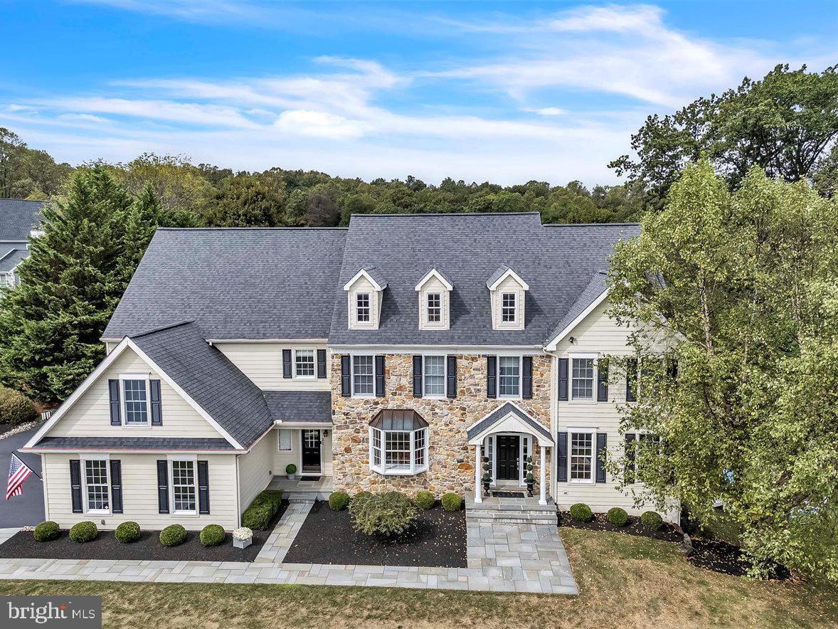 LUDWIGS CROSSING - Residential