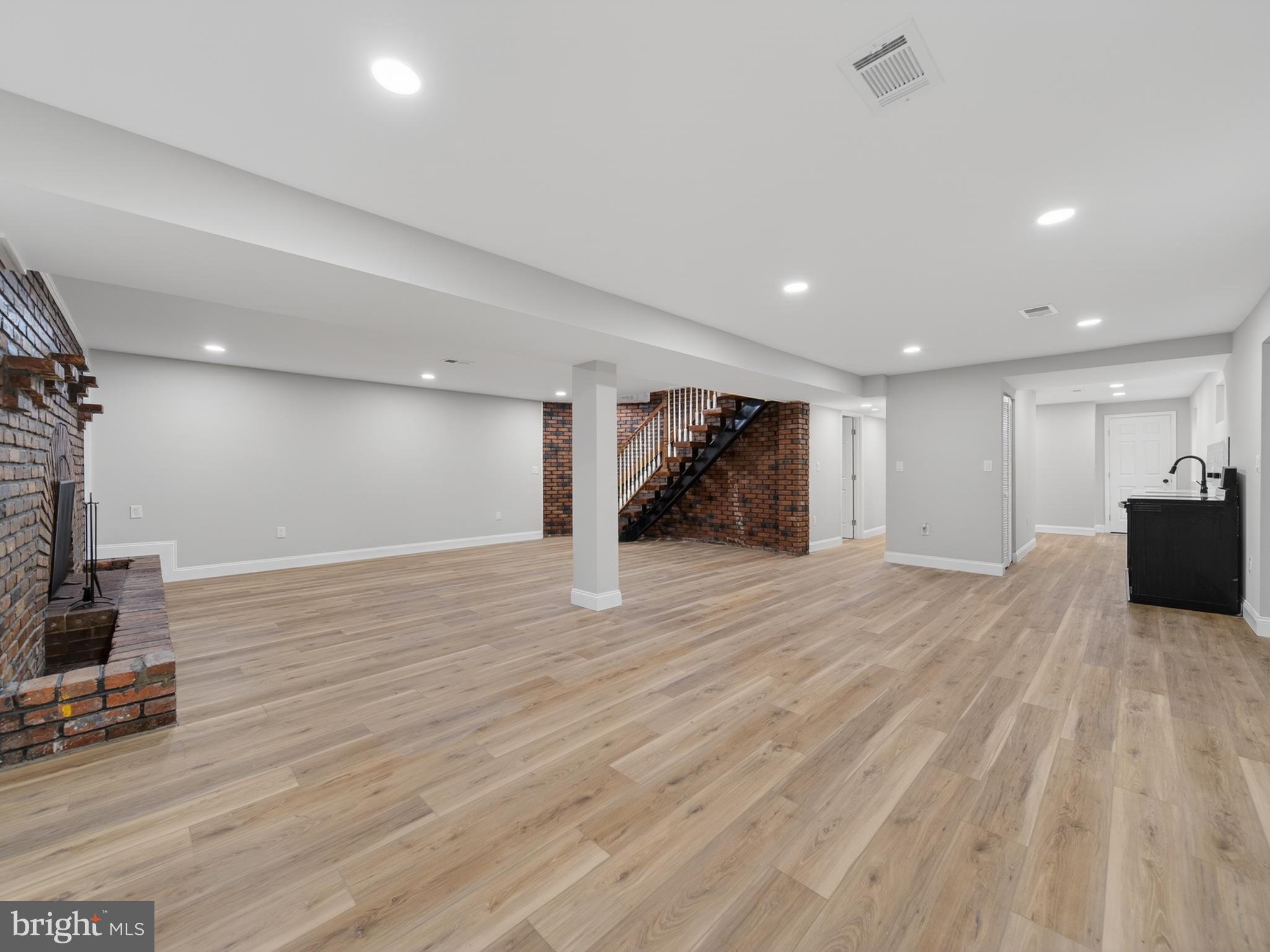 HILLCREST HEIGHTS - Residential