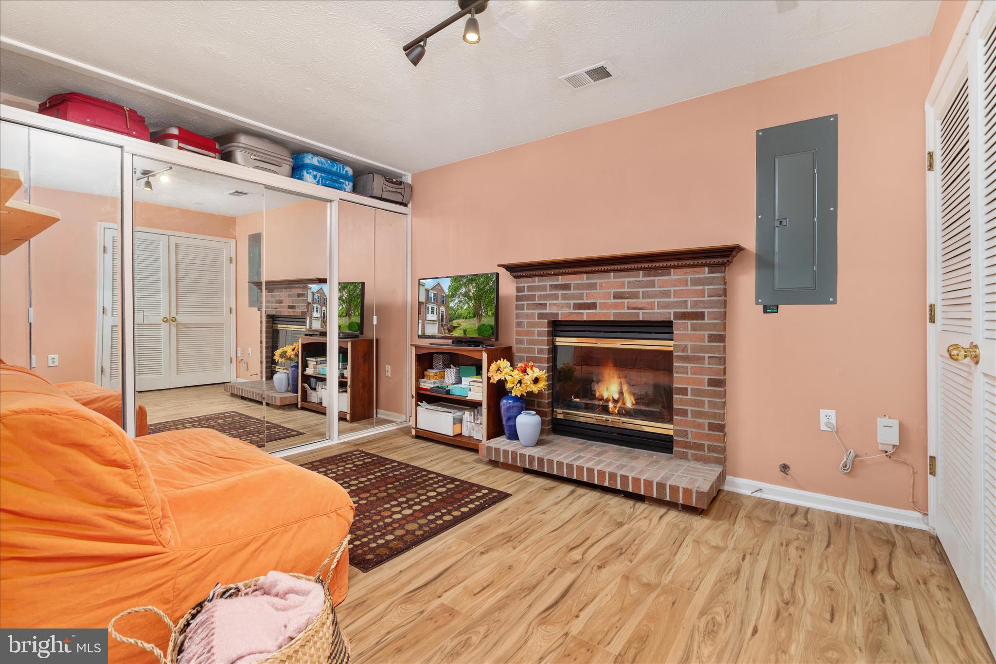 KINCAID FOREST - Residential
