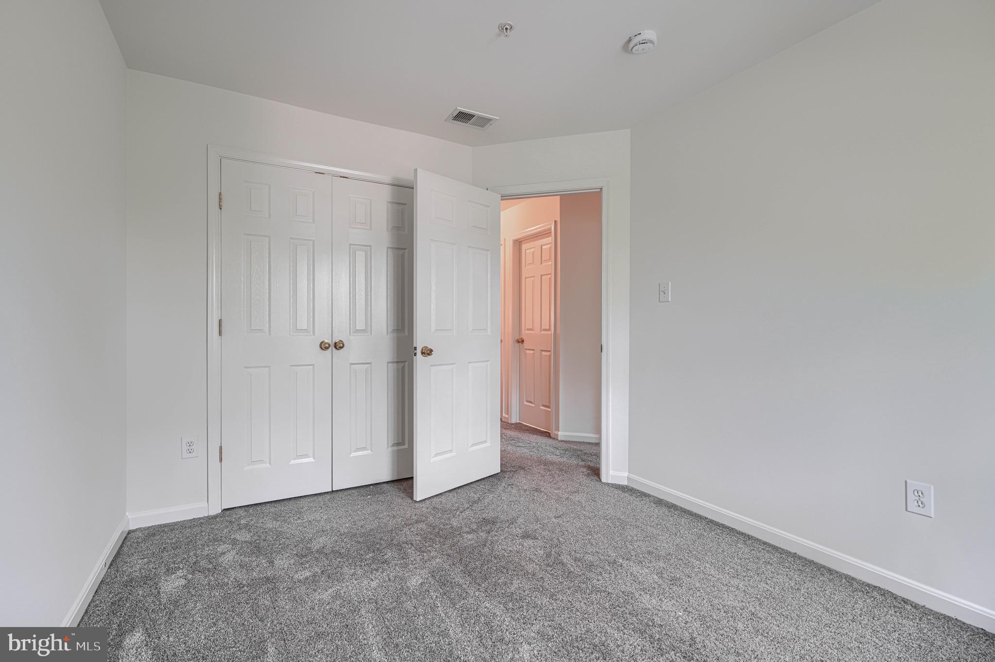 LAING AT MILE STONE - Residential