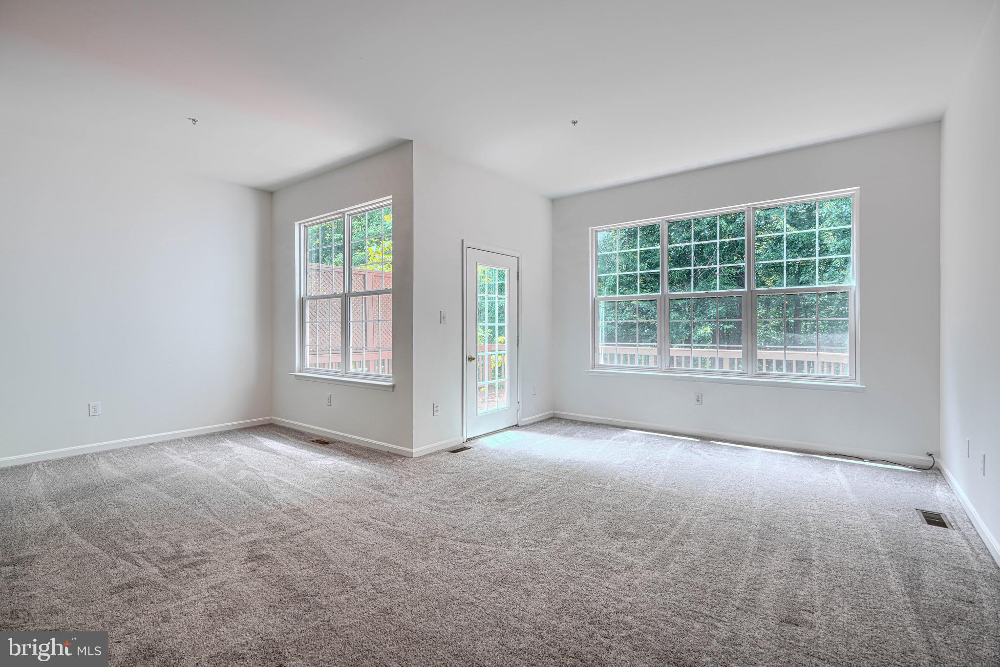 LAING AT MILE STONE - Residential