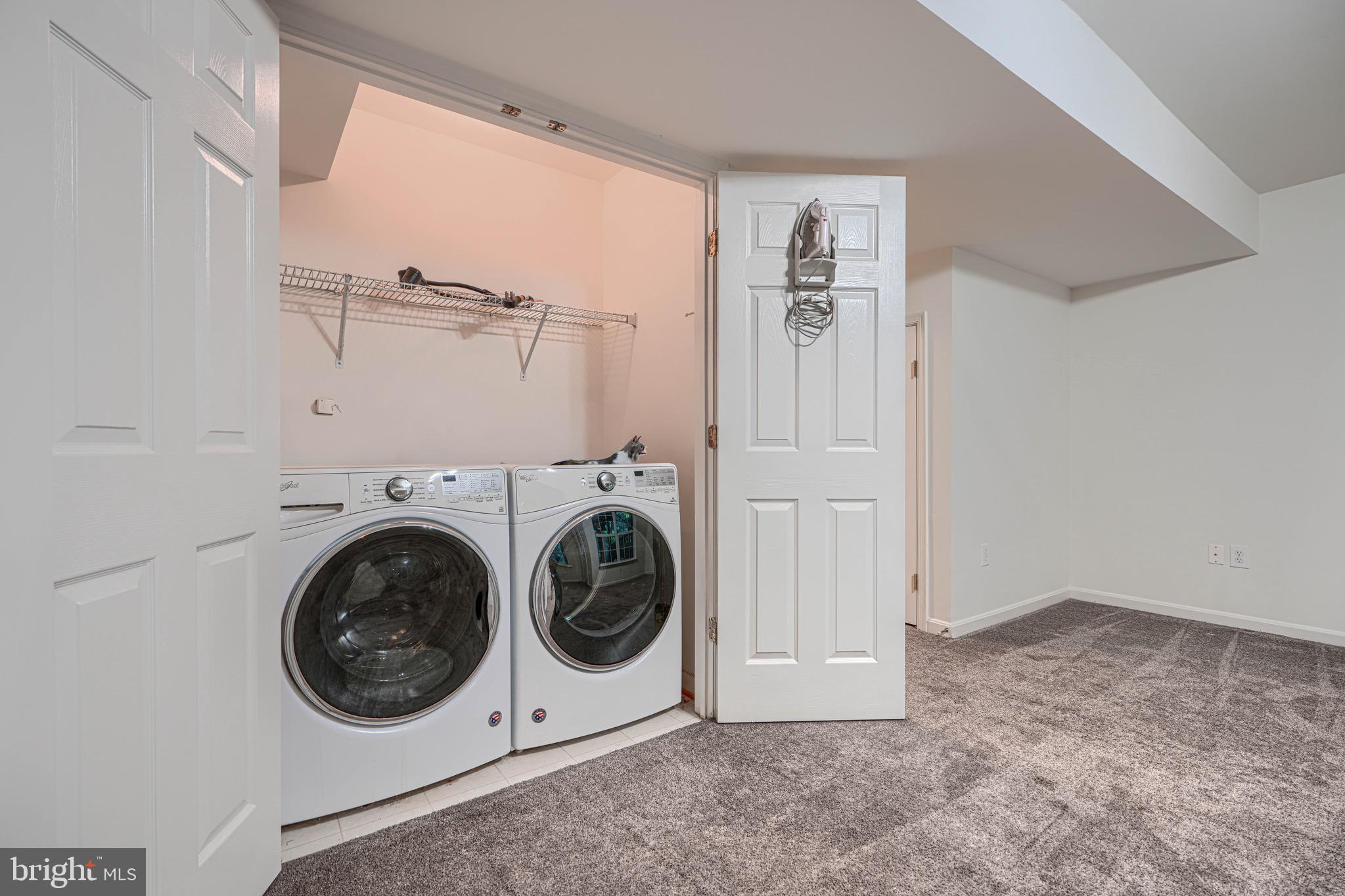 LAING AT MILE STONE - Residential