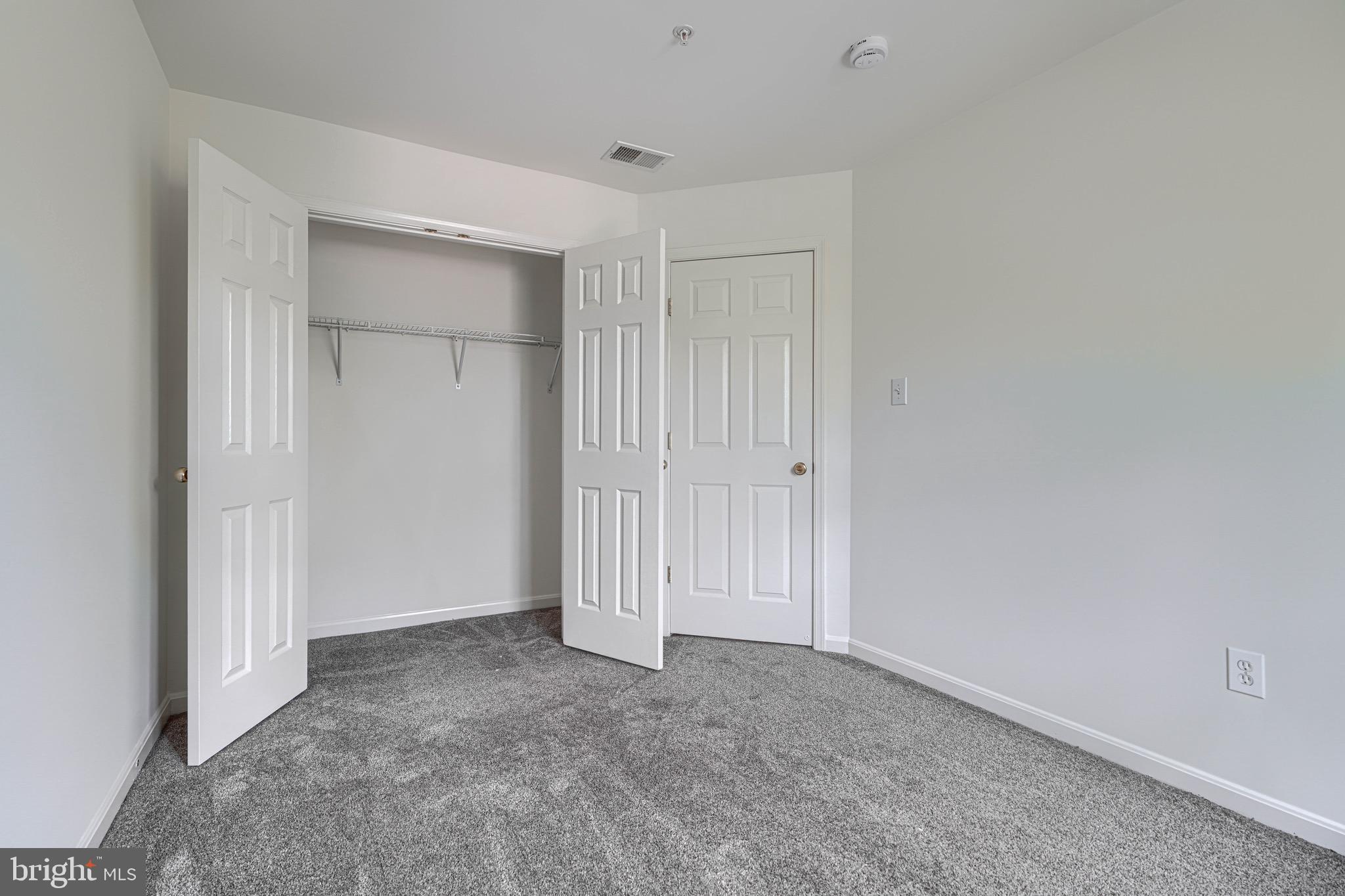 LAING AT MILE STONE - Residential