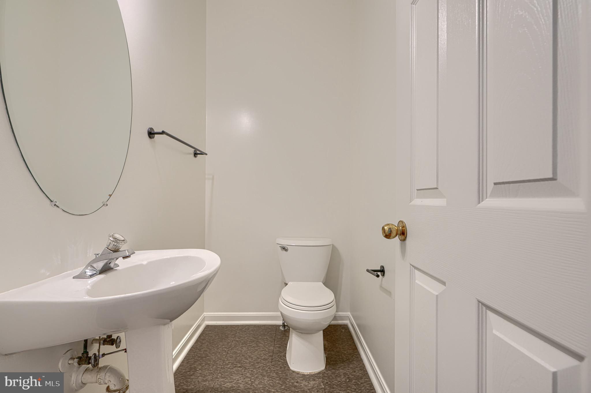 LAING AT MILE STONE - Residential