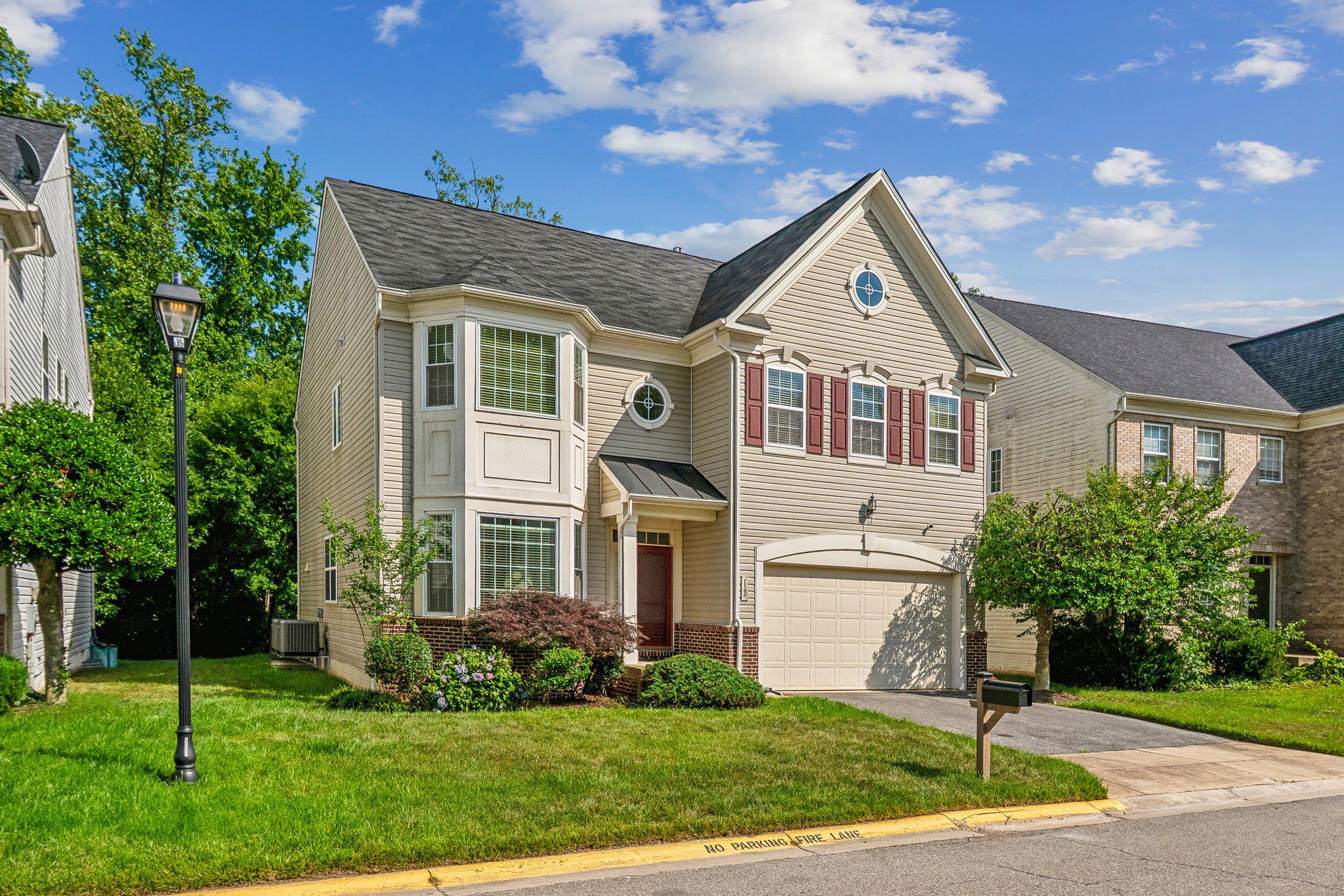 PERRY STATION AT RIVERWA - Residential