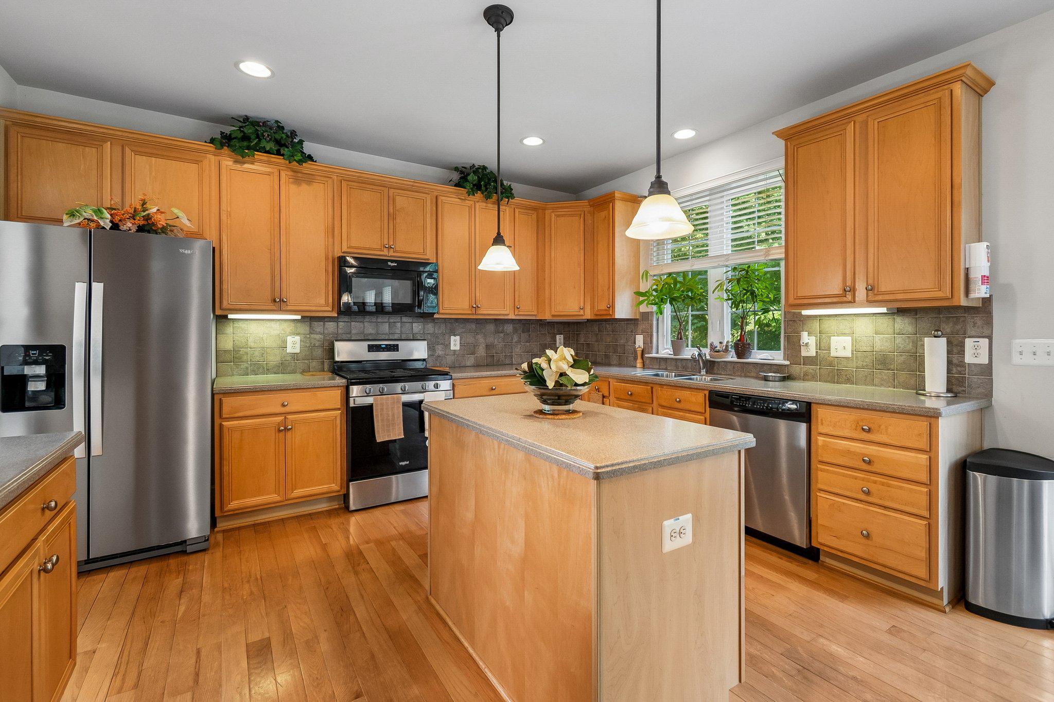 PERRY STATION AT RIVERWA - Residential