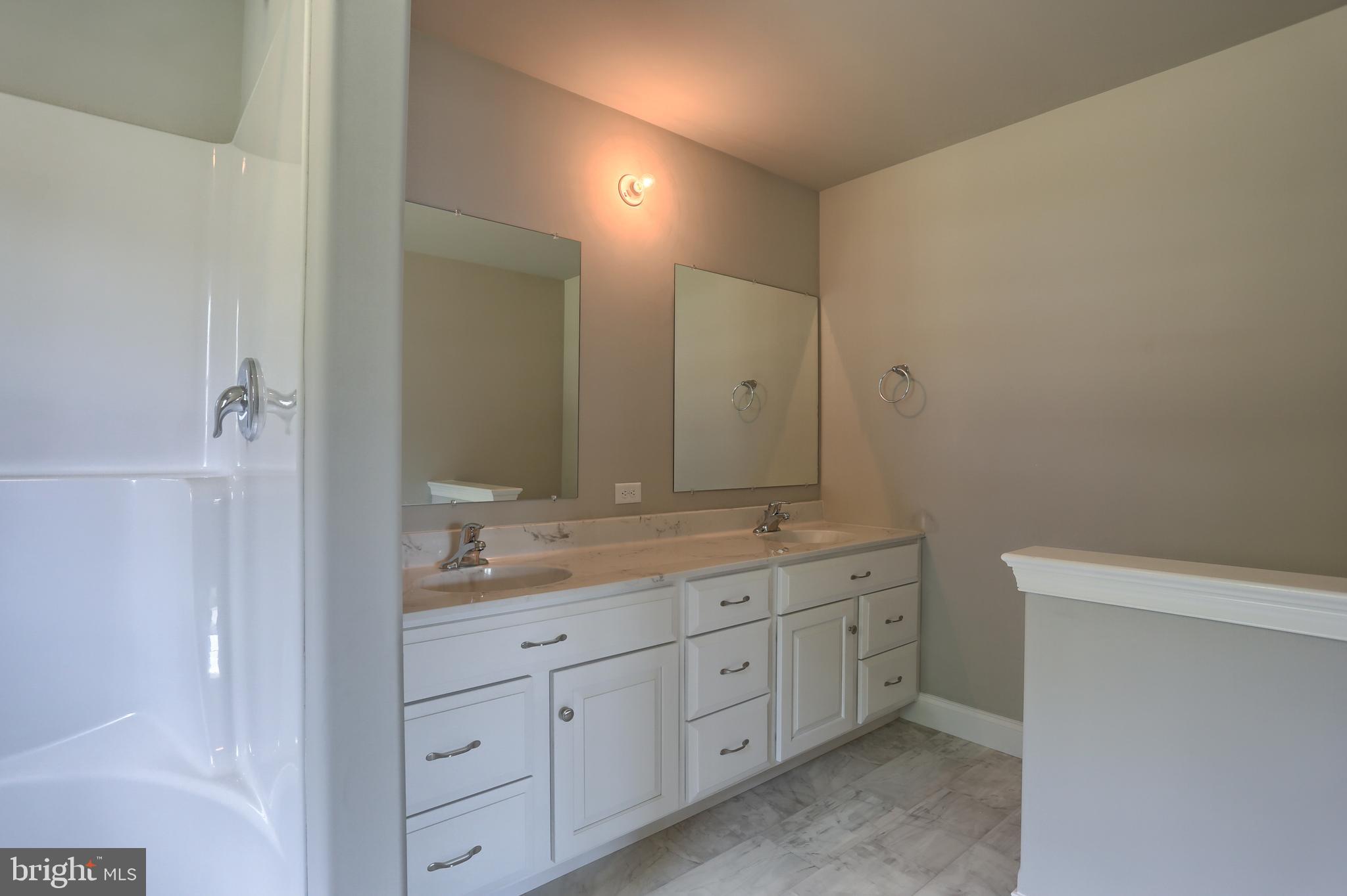 THE ESTATES AT HEARTHSIDE - Residential