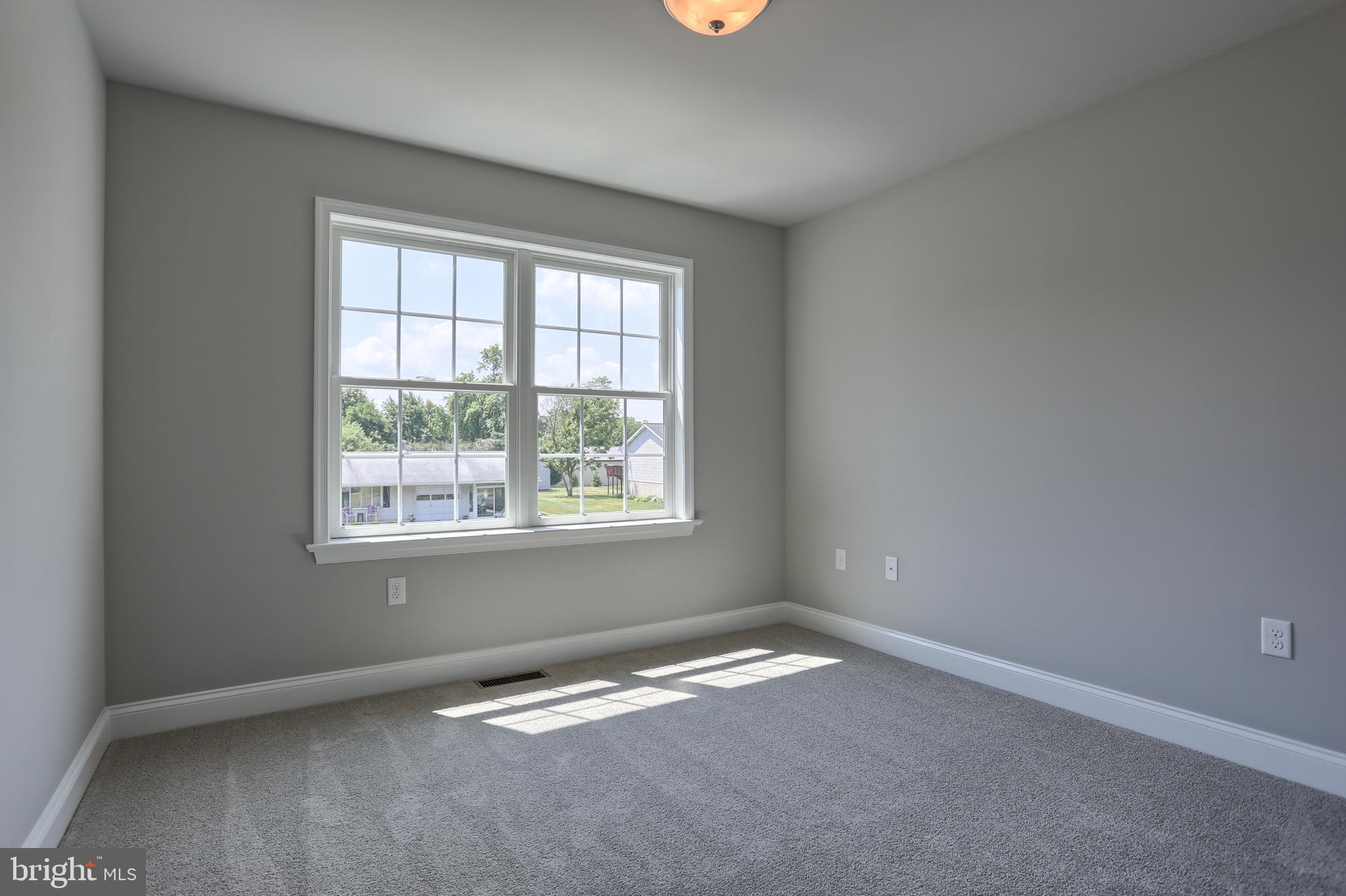THE ESTATES AT HEARTHSIDE - Residential