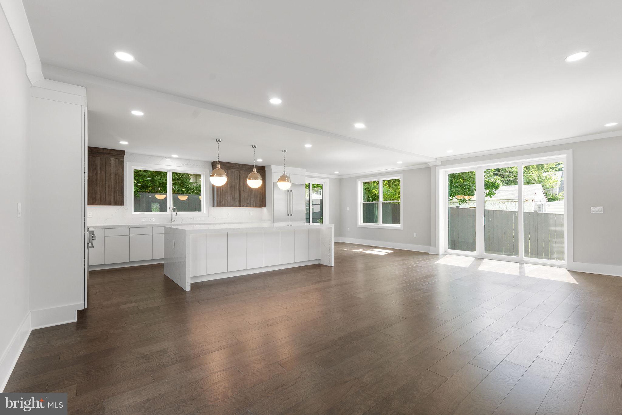 ARLINGTON VIEW - Residential