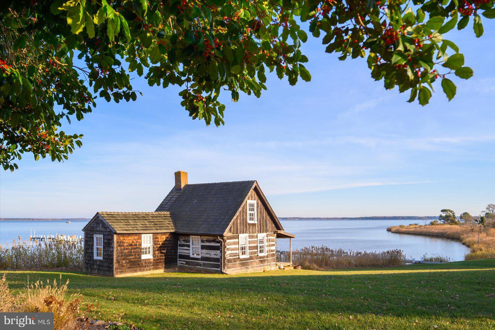 EASTERN NECK - Residential