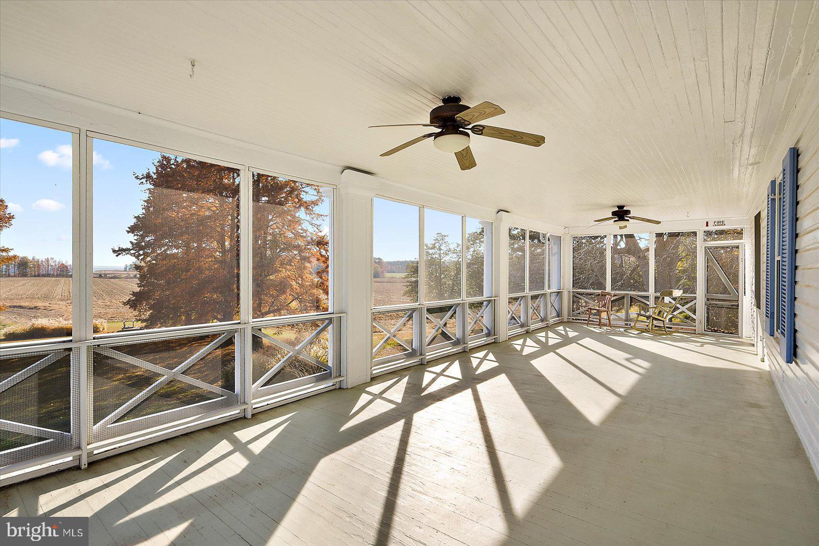 EASTERN NECK - Residential