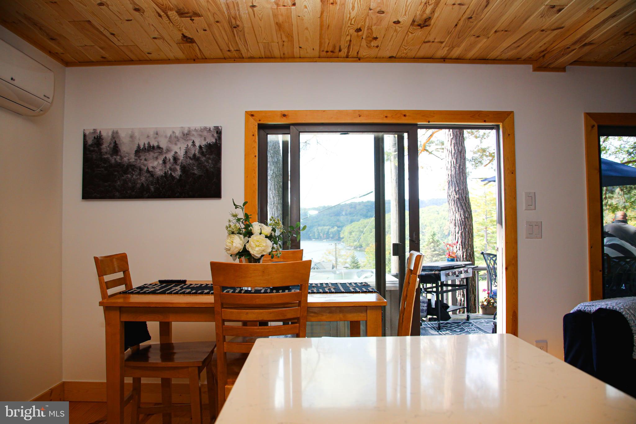 STONE TAVERN - Residential