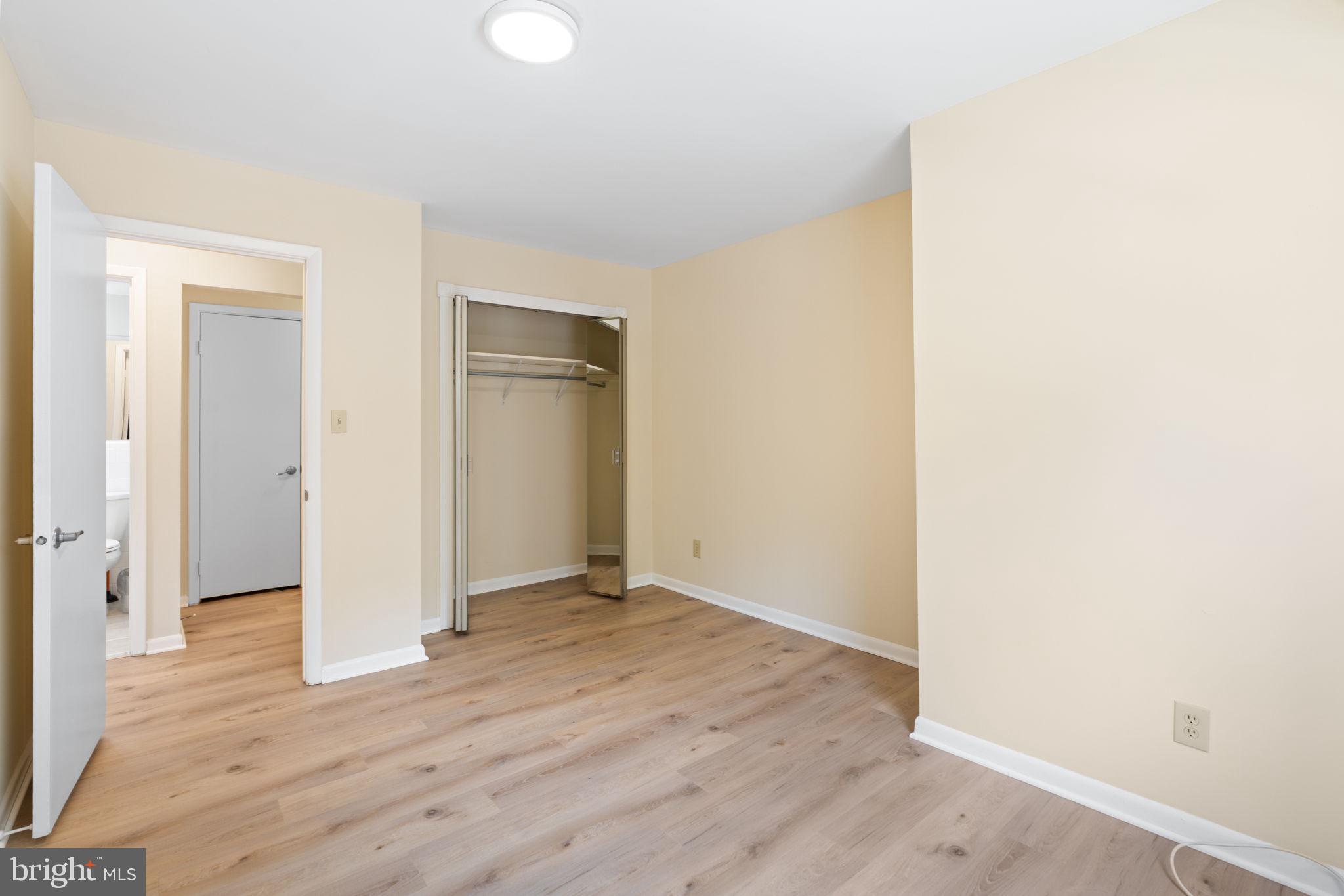 LYNDHURST - Residential