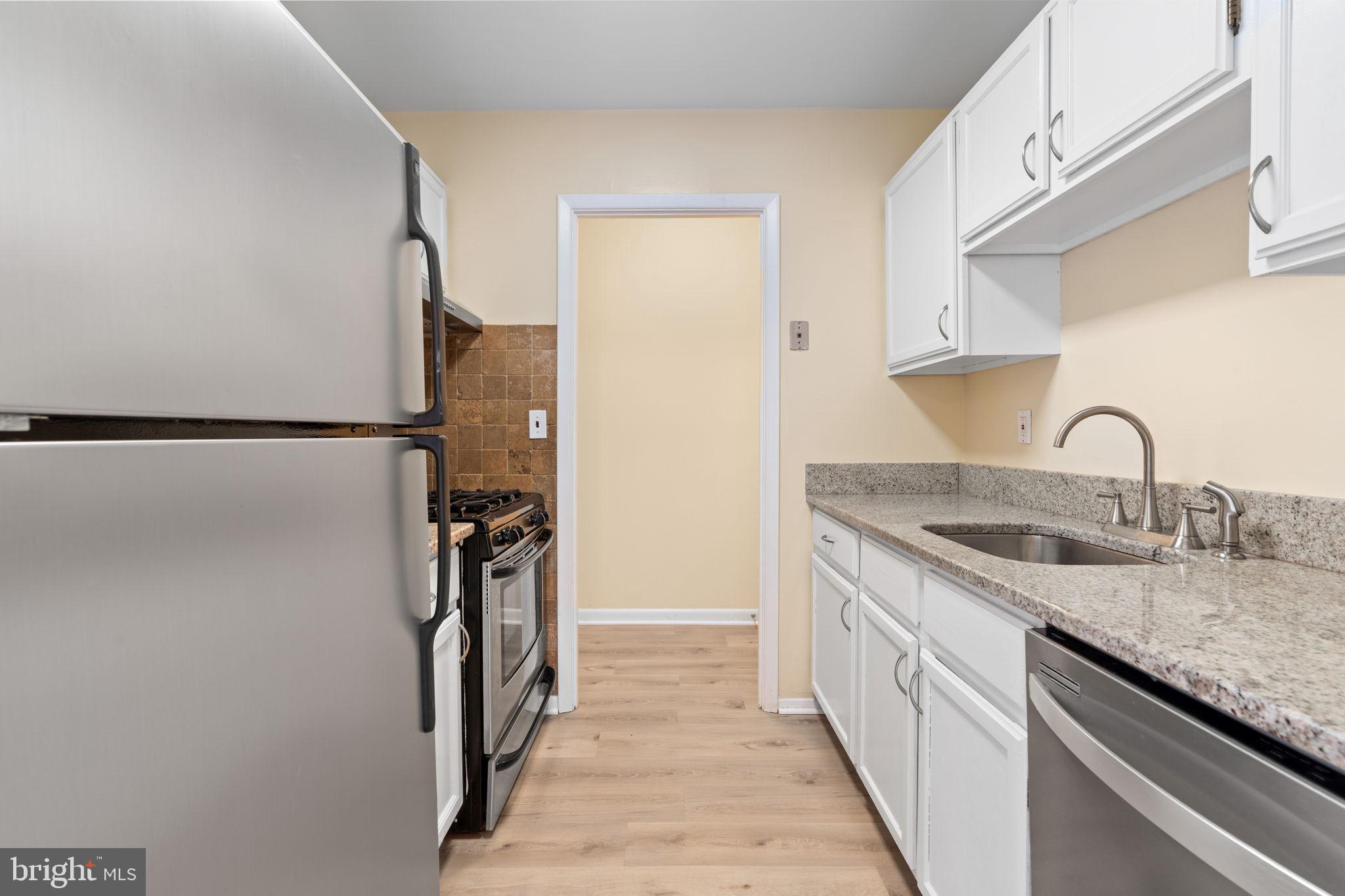 LYNDHURST - Residential