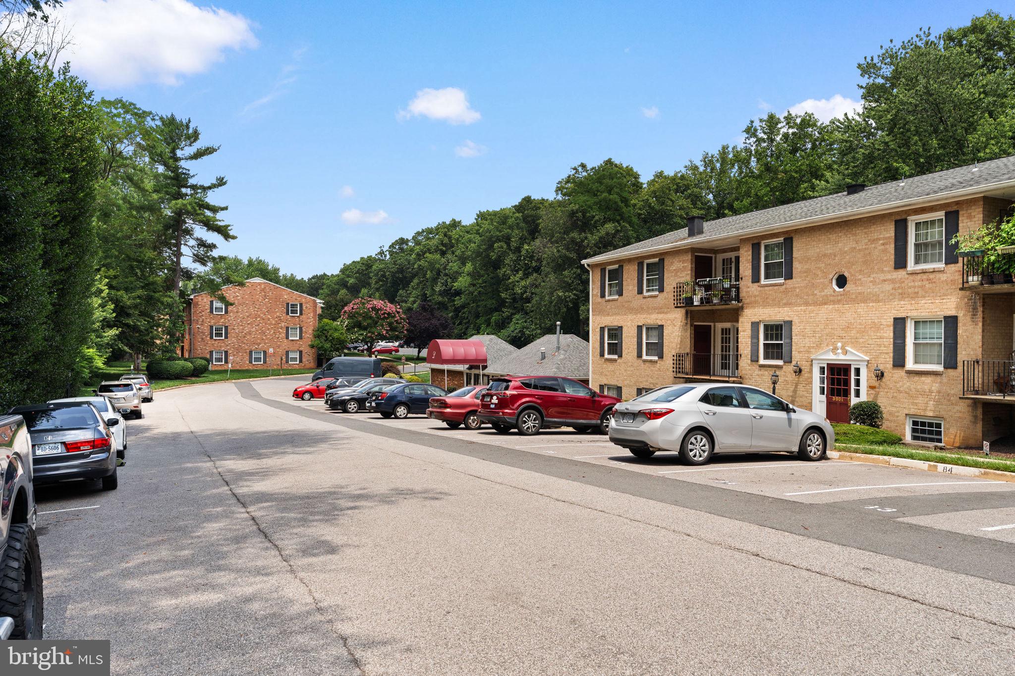 LYNDHURST - Residential