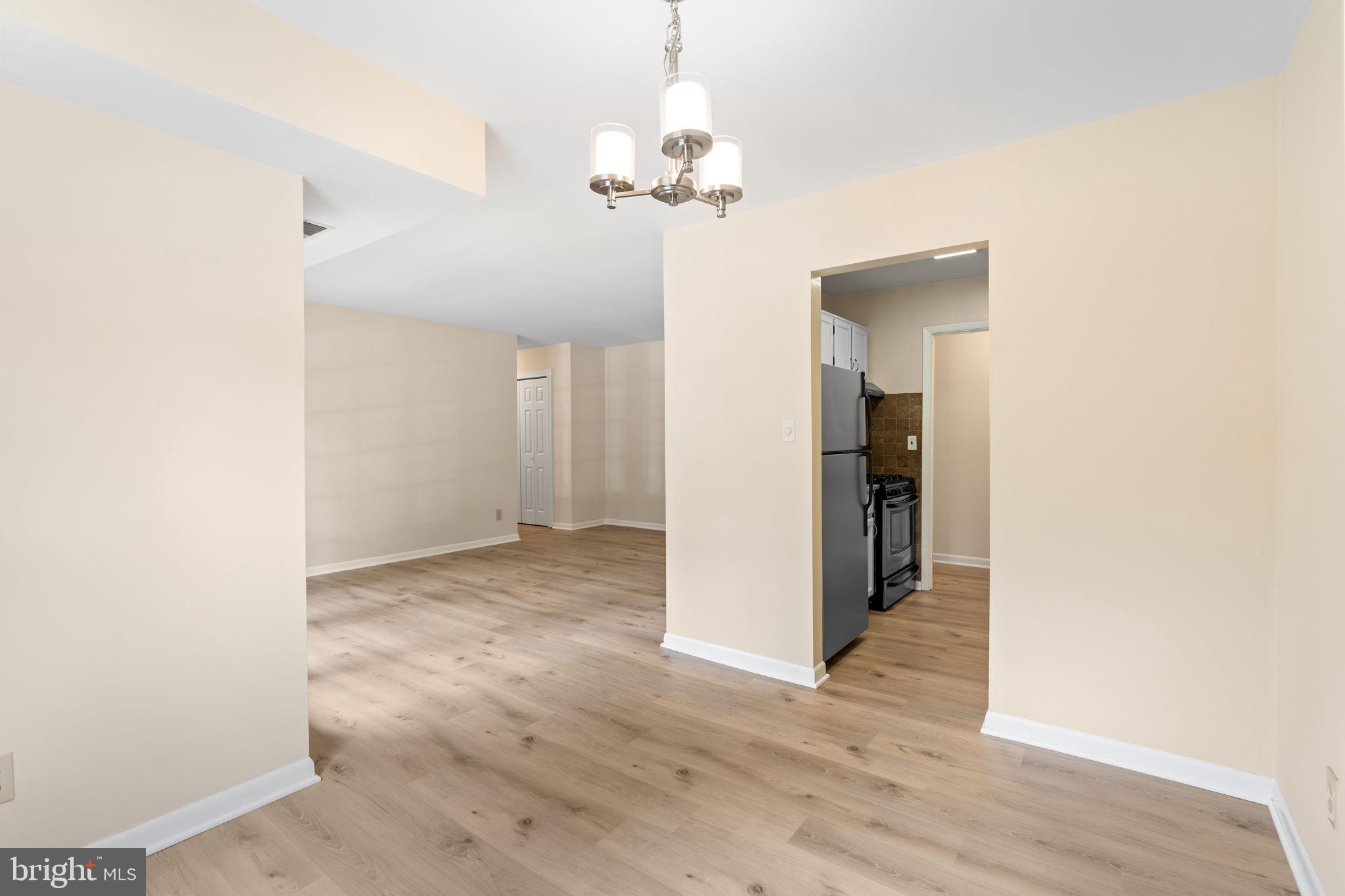 LYNDHURST - Residential