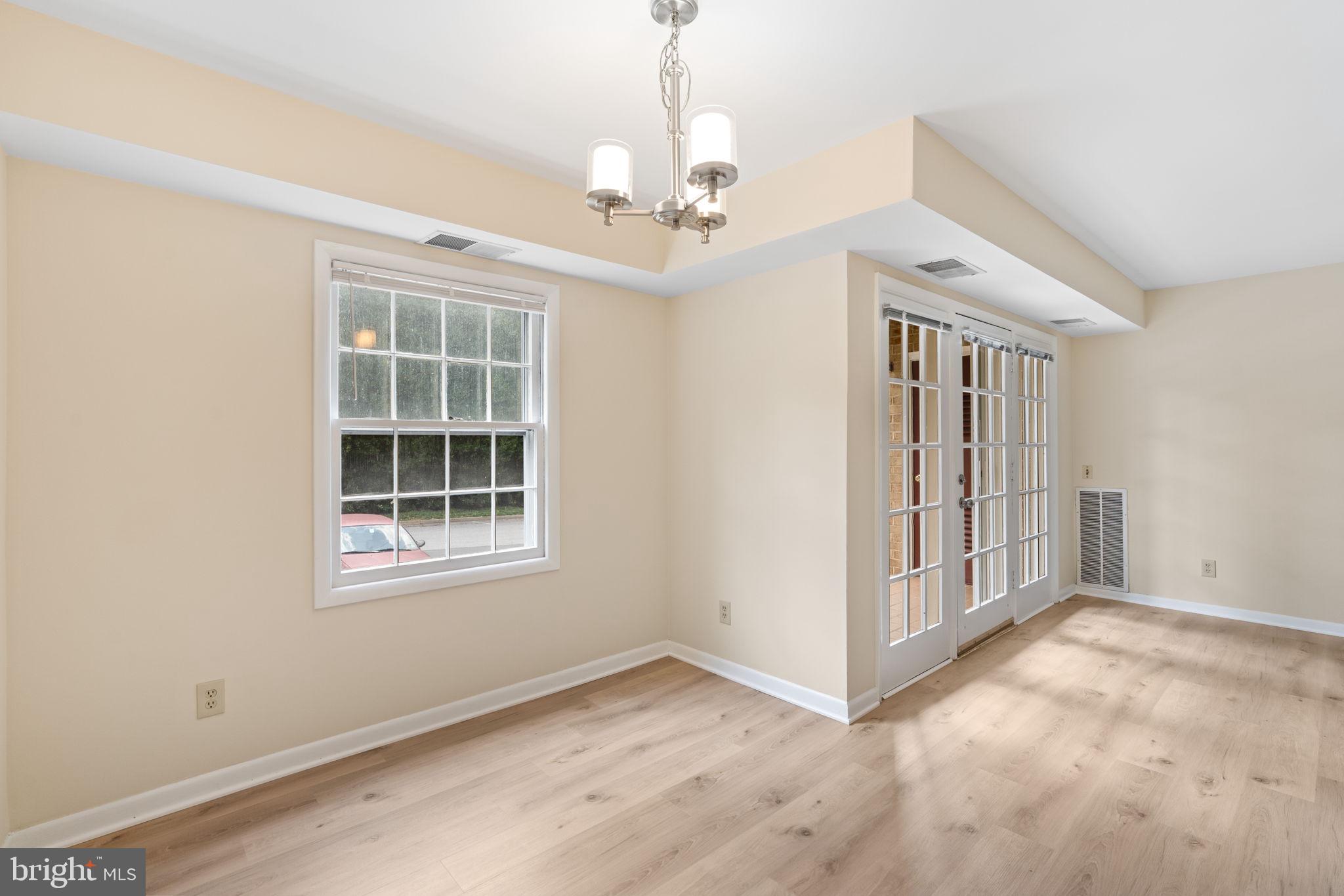 LYNDHURST - Residential