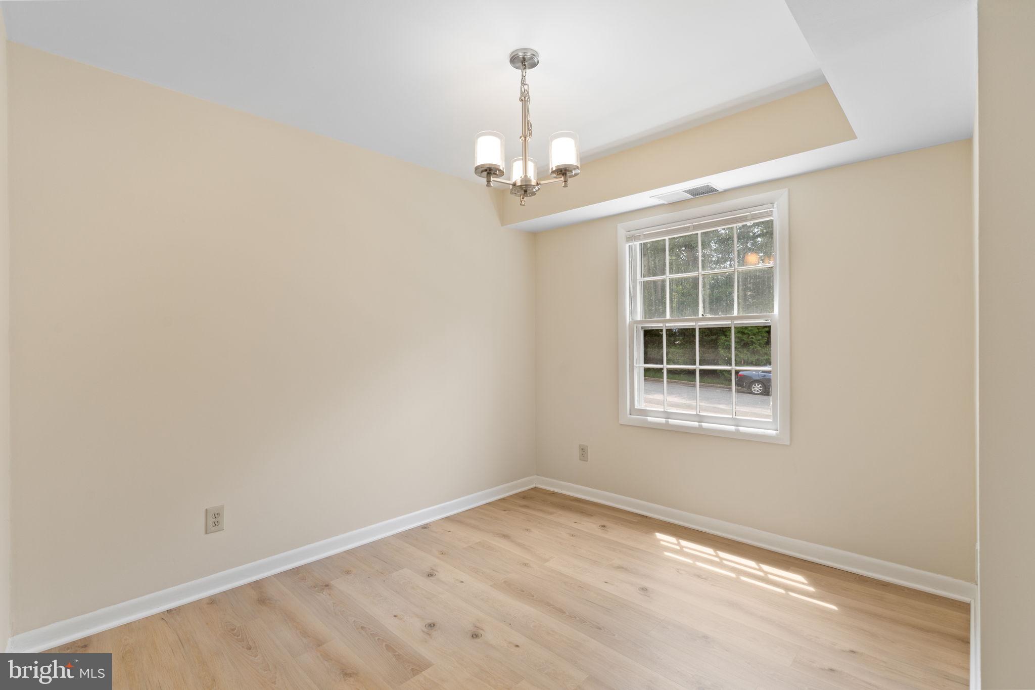 LYNDHURST - Residential