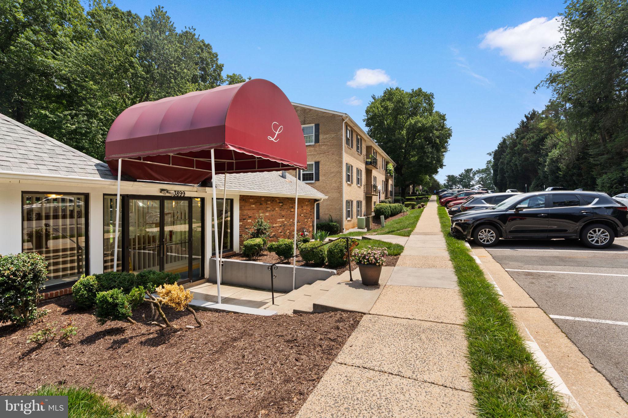 LYNDHURST - Residential