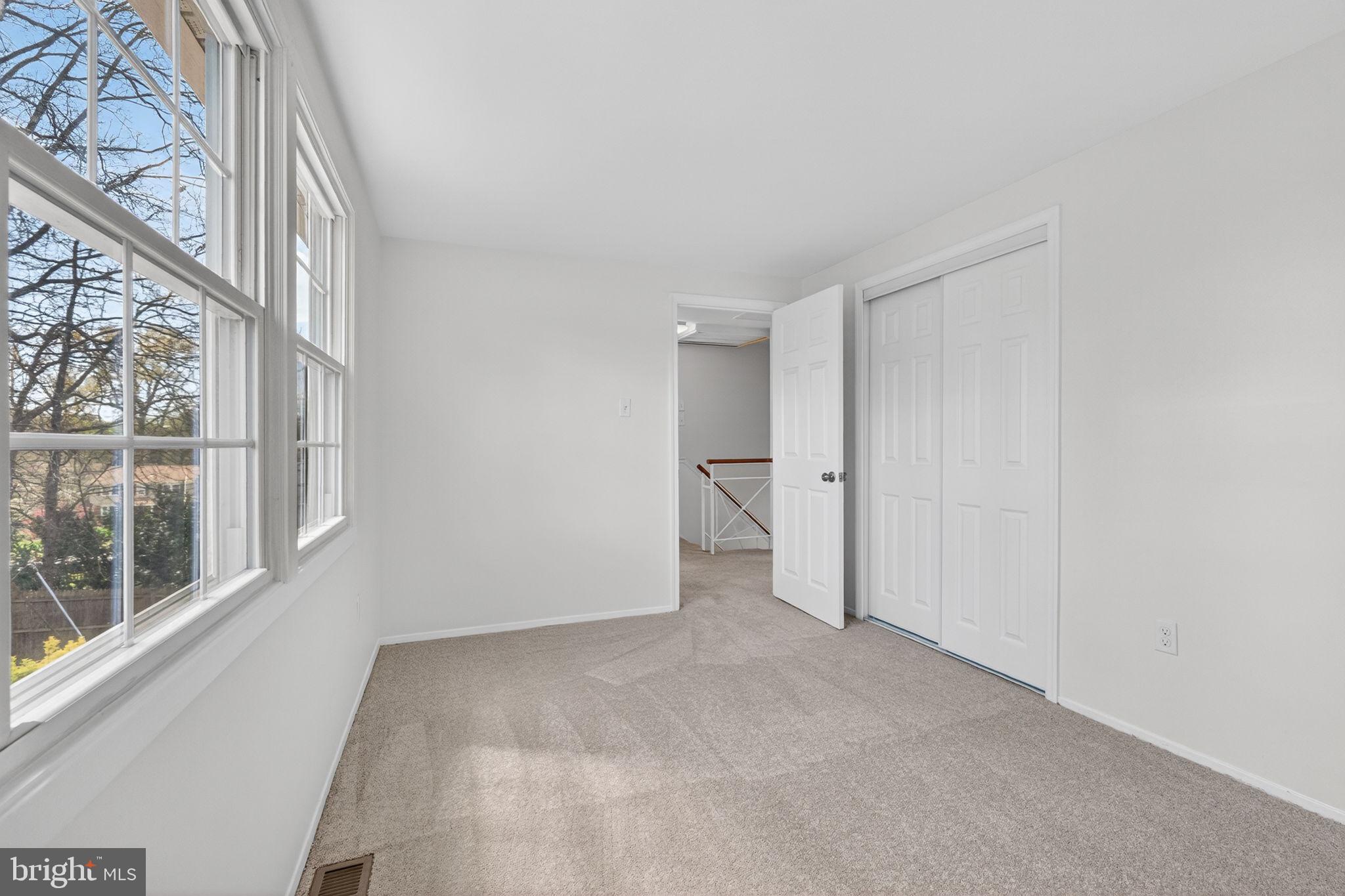 VICTORIA HEIGHTS - Residential