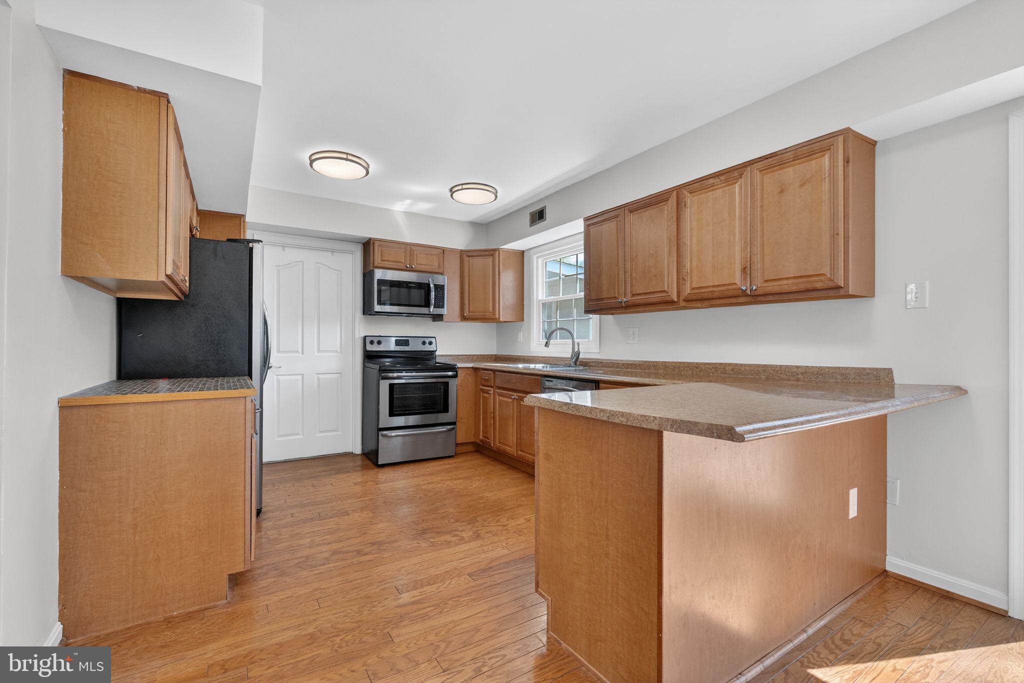 VICTORIA HEIGHTS - Residential