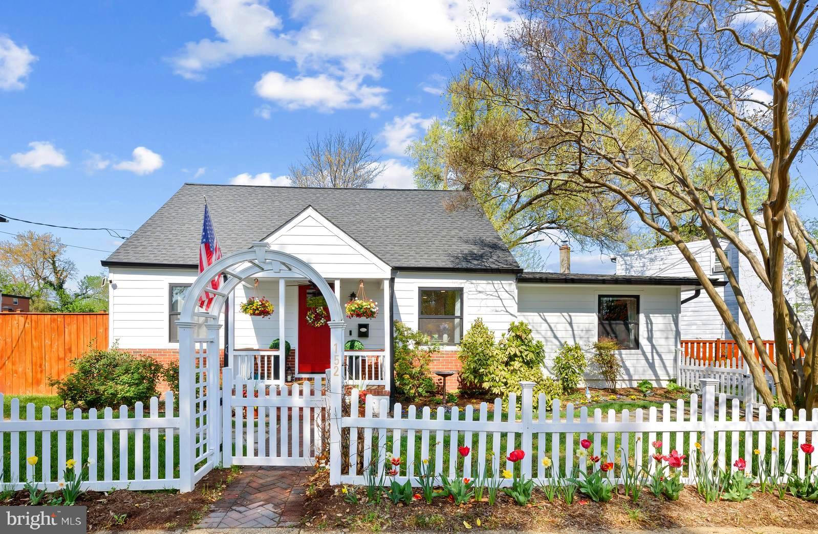 EASTPORT - Residential