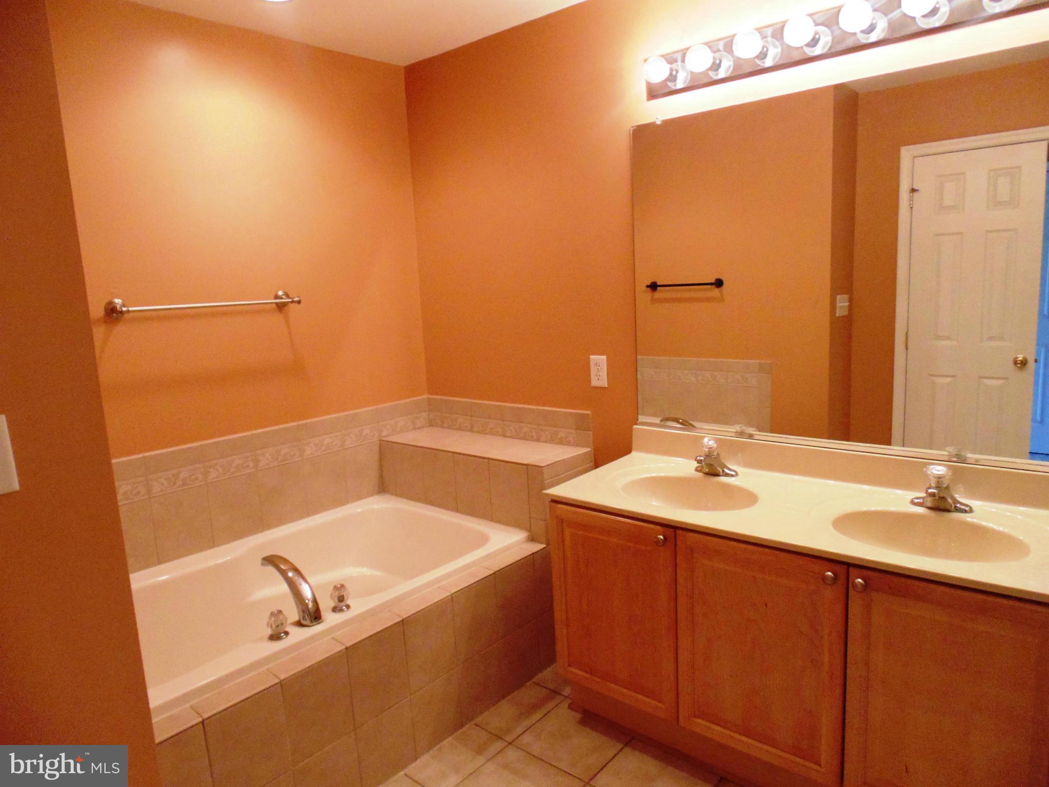 MILL CREEK - Residential Lease