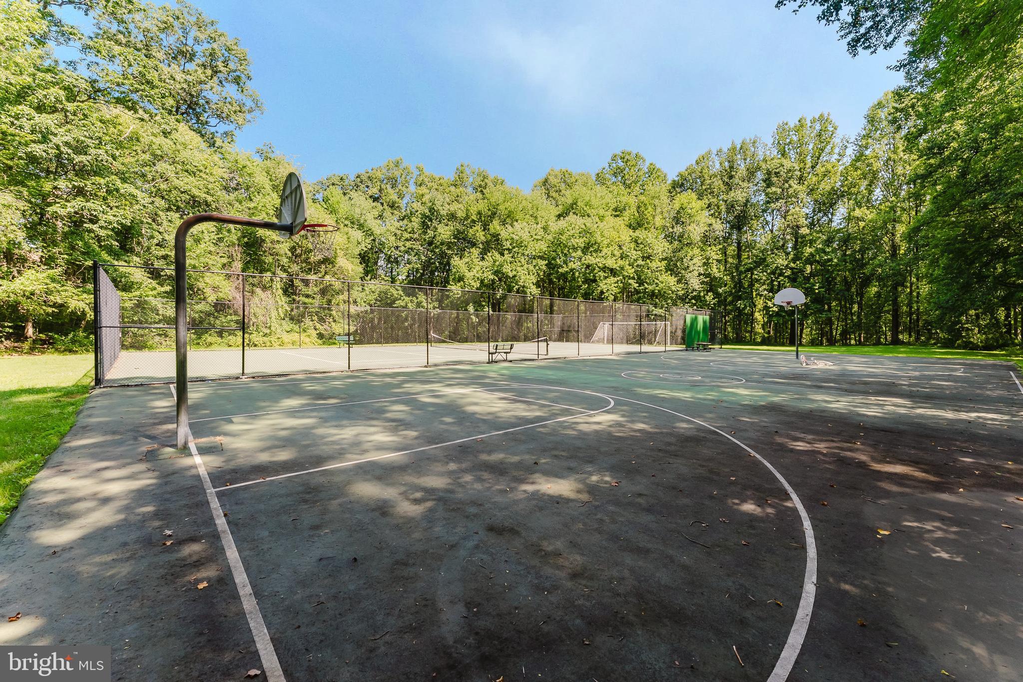 CHESTNUT GROVE - Residential