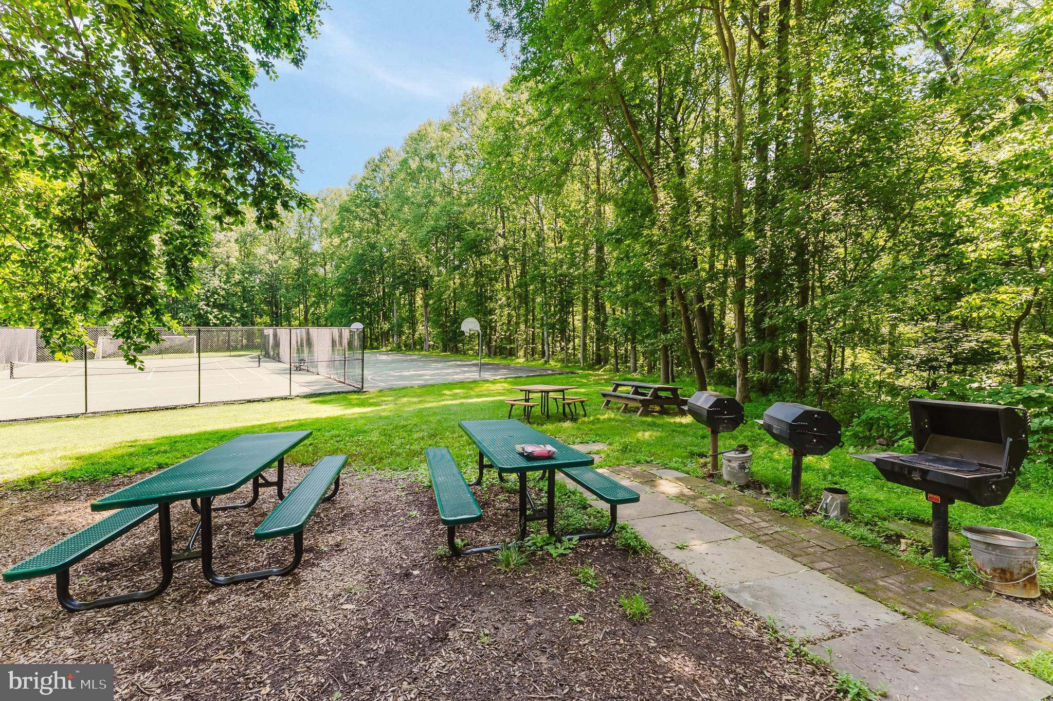 CHESTNUT GROVE - Residential