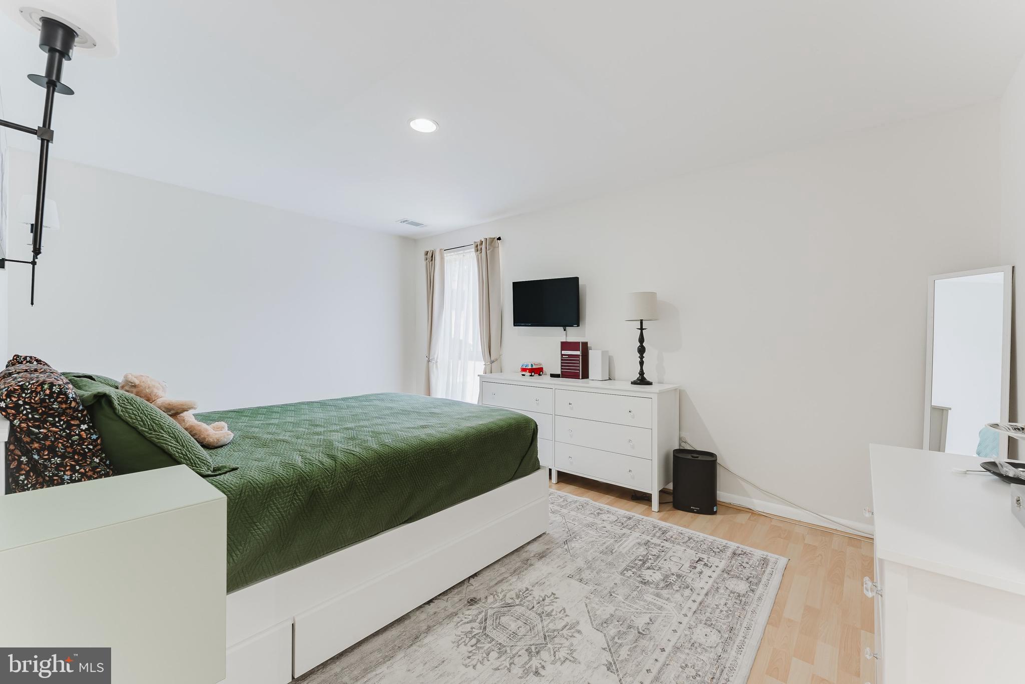 CHESTNUT GROVE - Residential