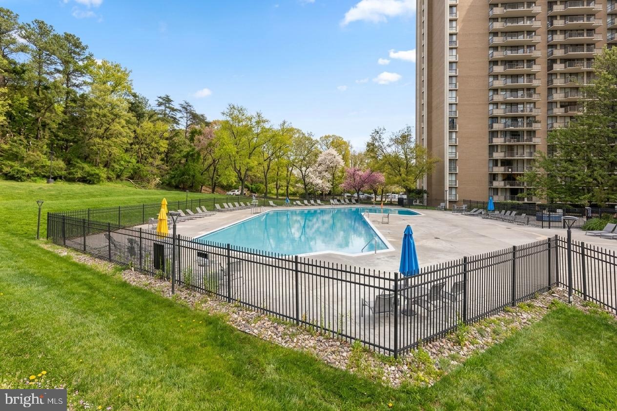 WESTCHESTER PARK - Residential