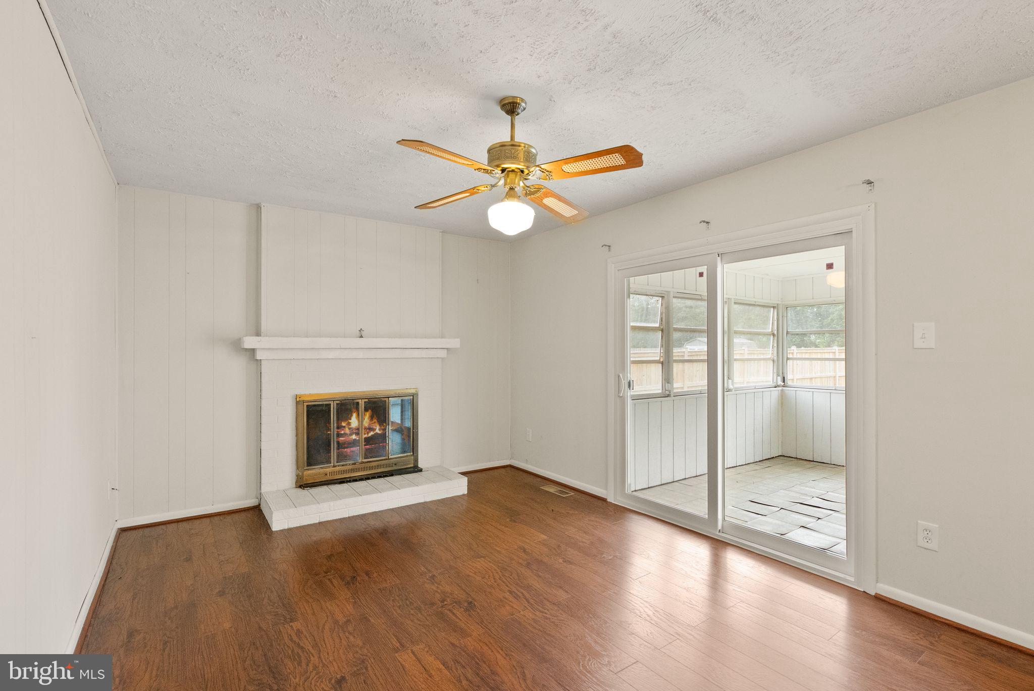 BROOKFIELD - Residential