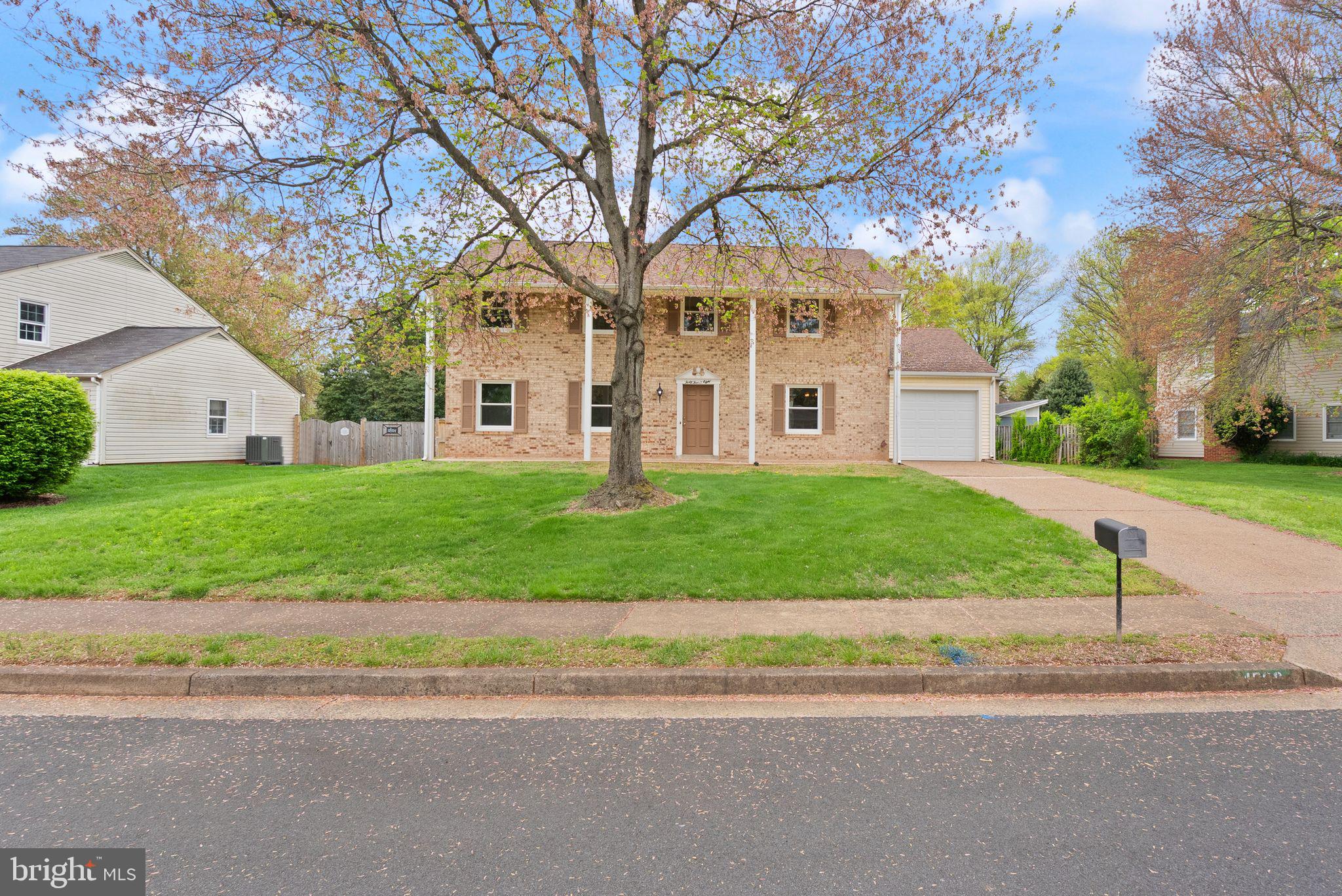 BROOKFIELD - Residential