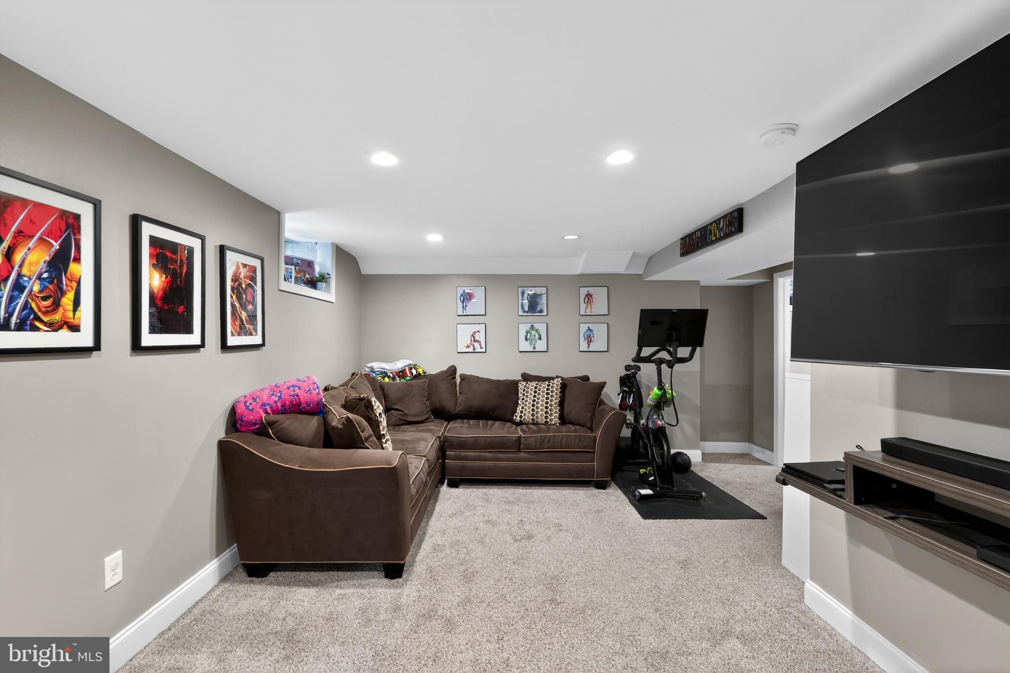 JENKINTOWN MANOR - Residential