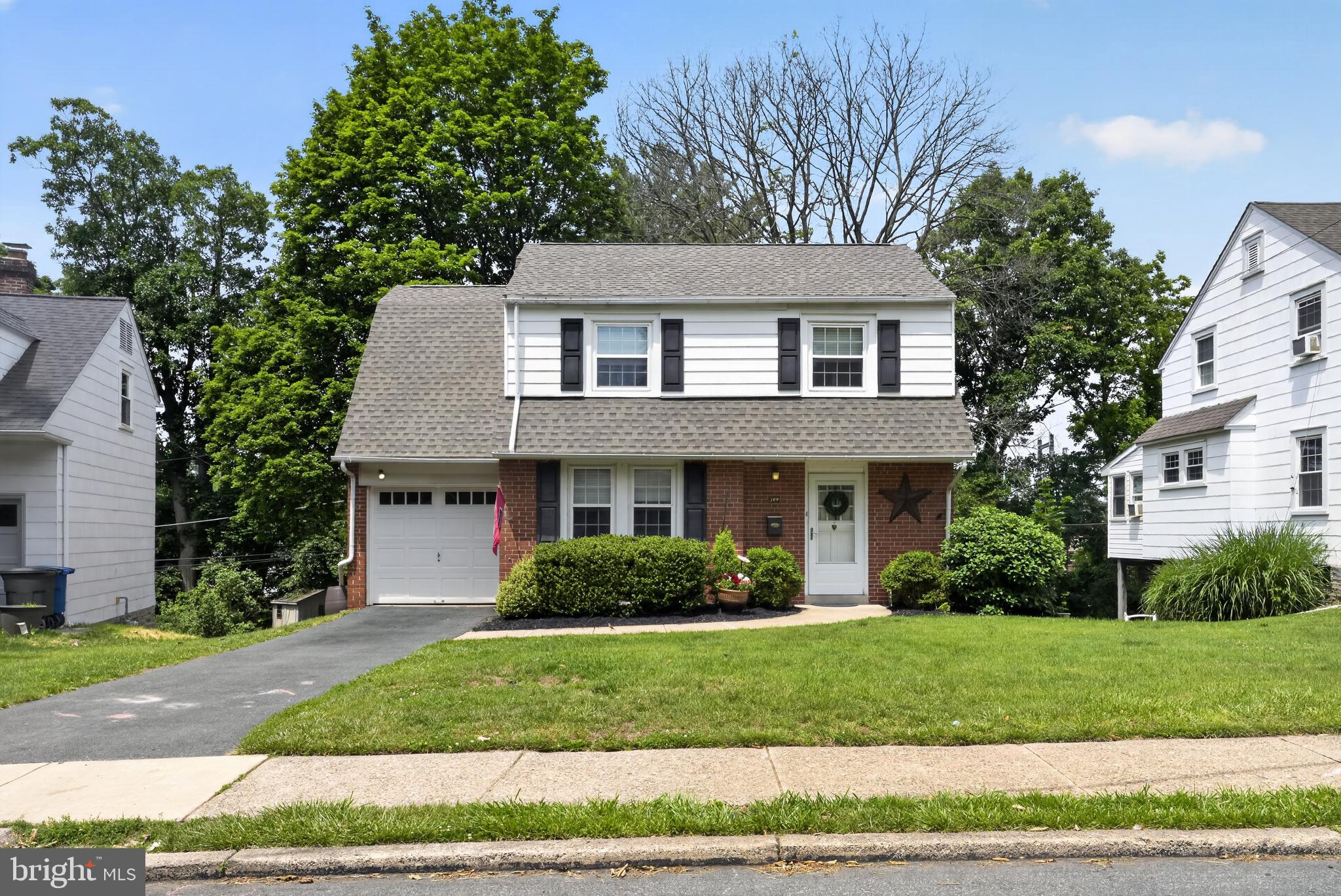JENKINTOWN MANOR - Residential