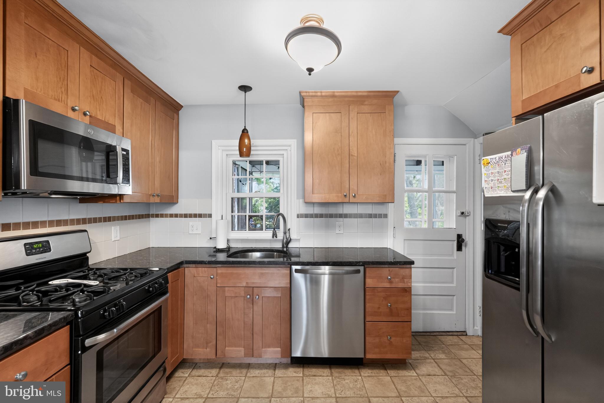JENKINTOWN MANOR - Residential