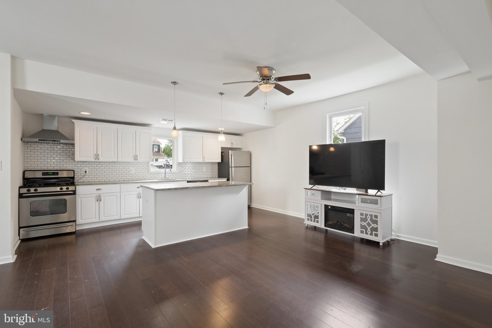 BALTIMORE HIGHLANDS - Residential