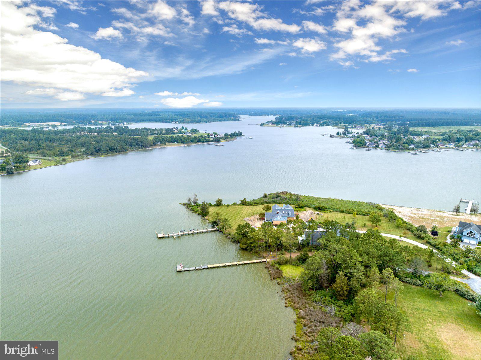HERON HARBOR - Land
