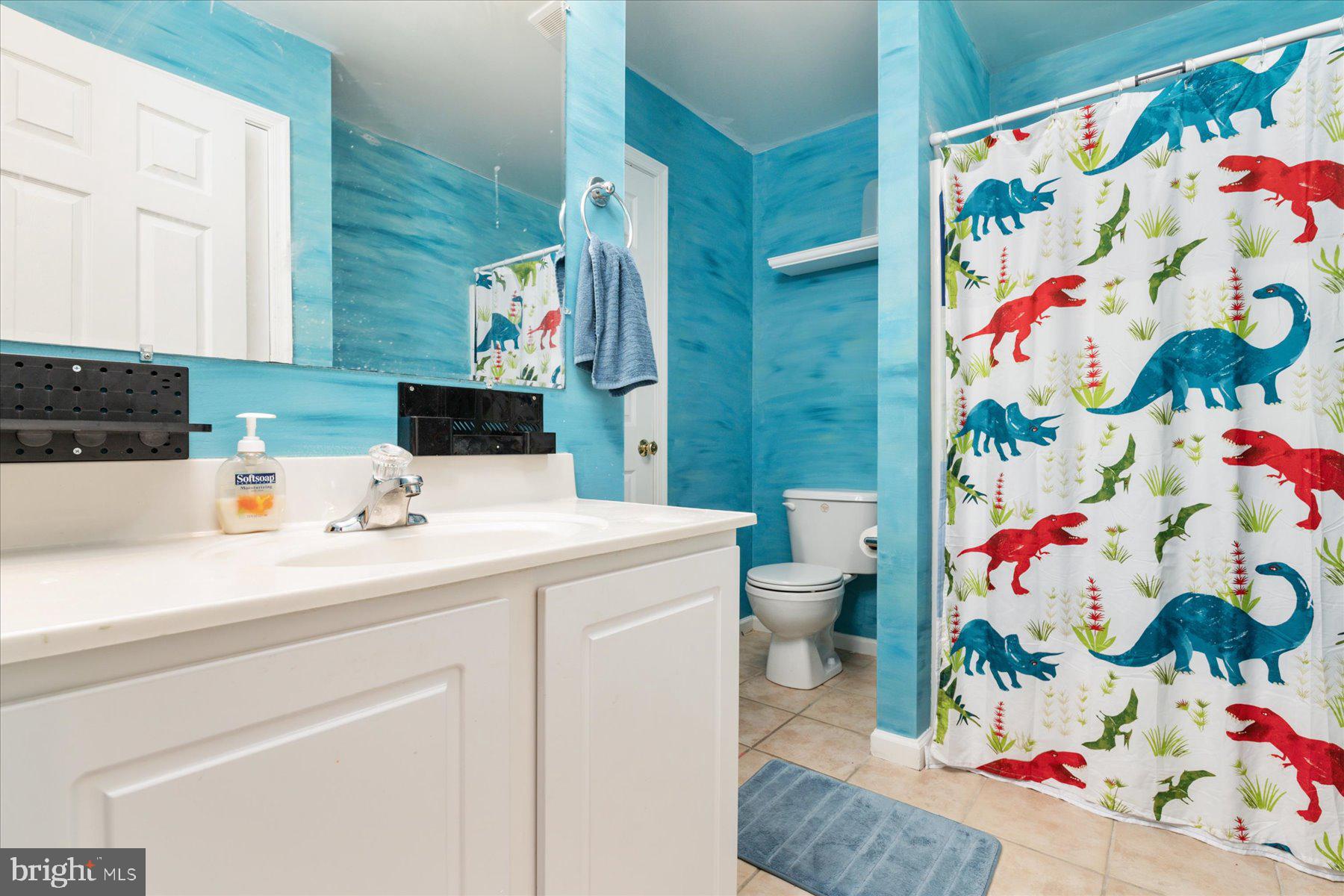 THOMPSON CREEK CONDOS - Residential