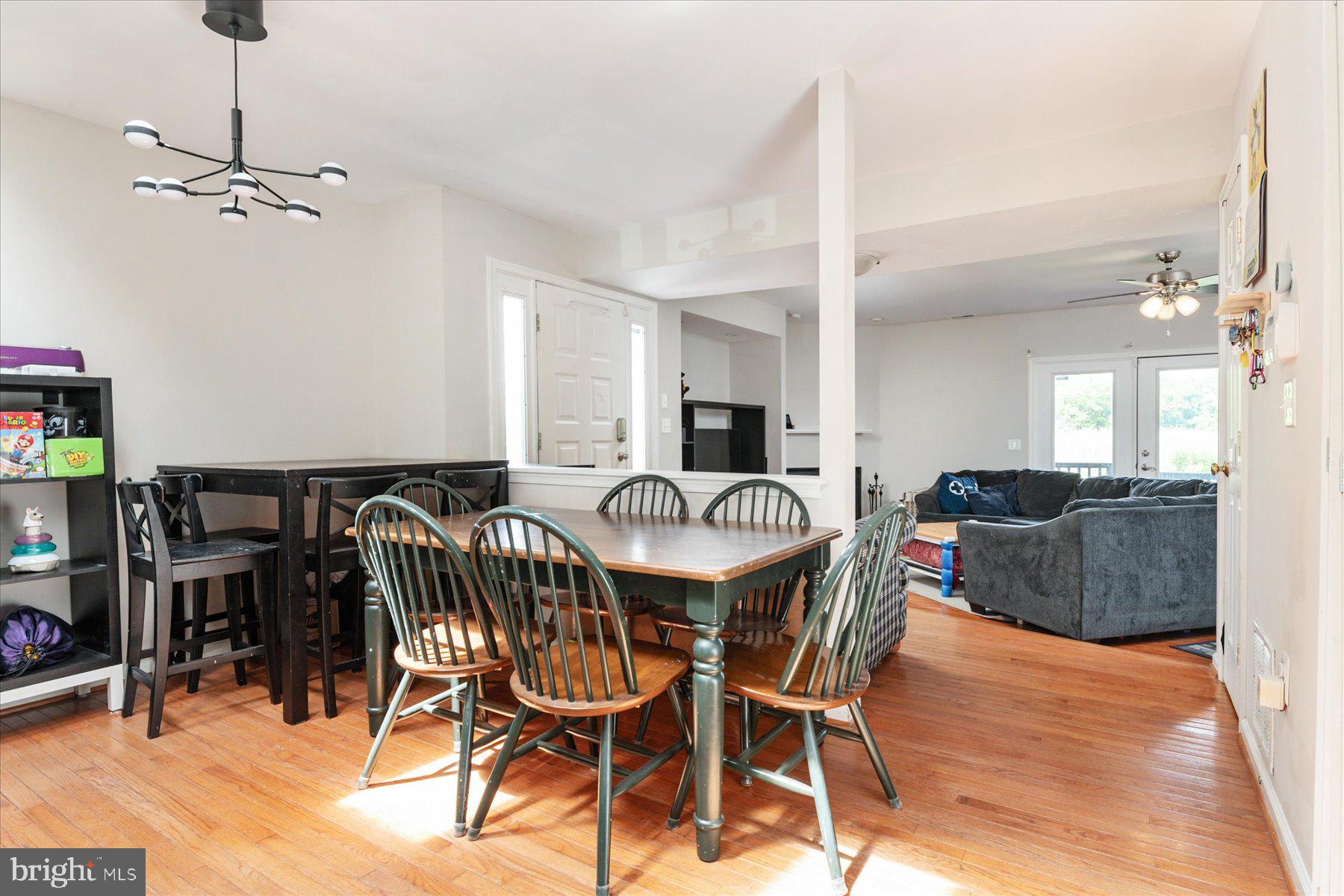 THOMPSON CREEK CONDOS - Residential