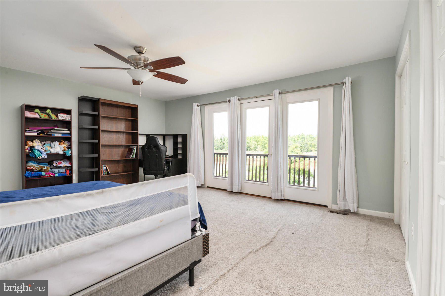 THOMPSON CREEK CONDOS - Residential
